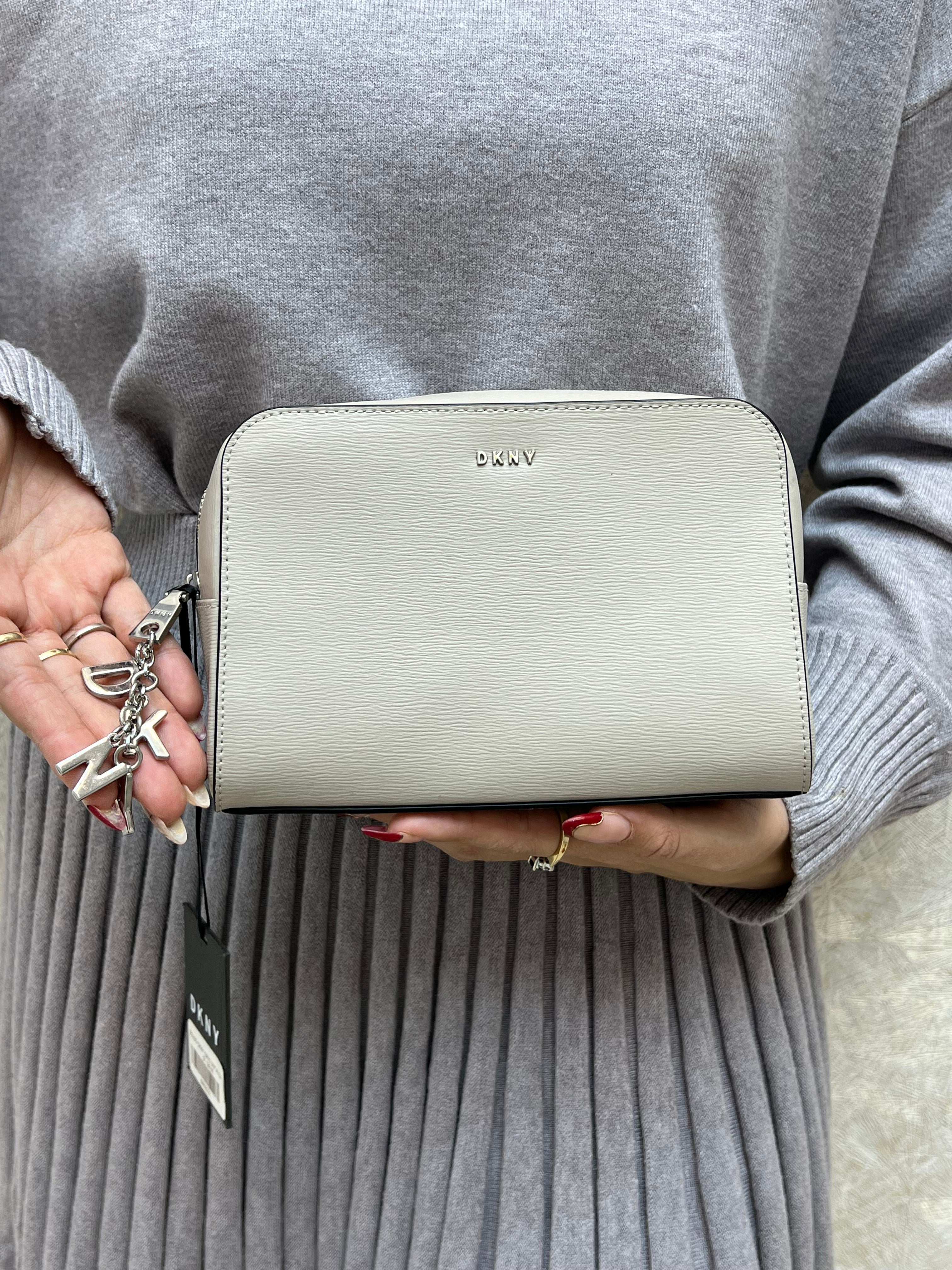 BOLSO DKNY HUESO