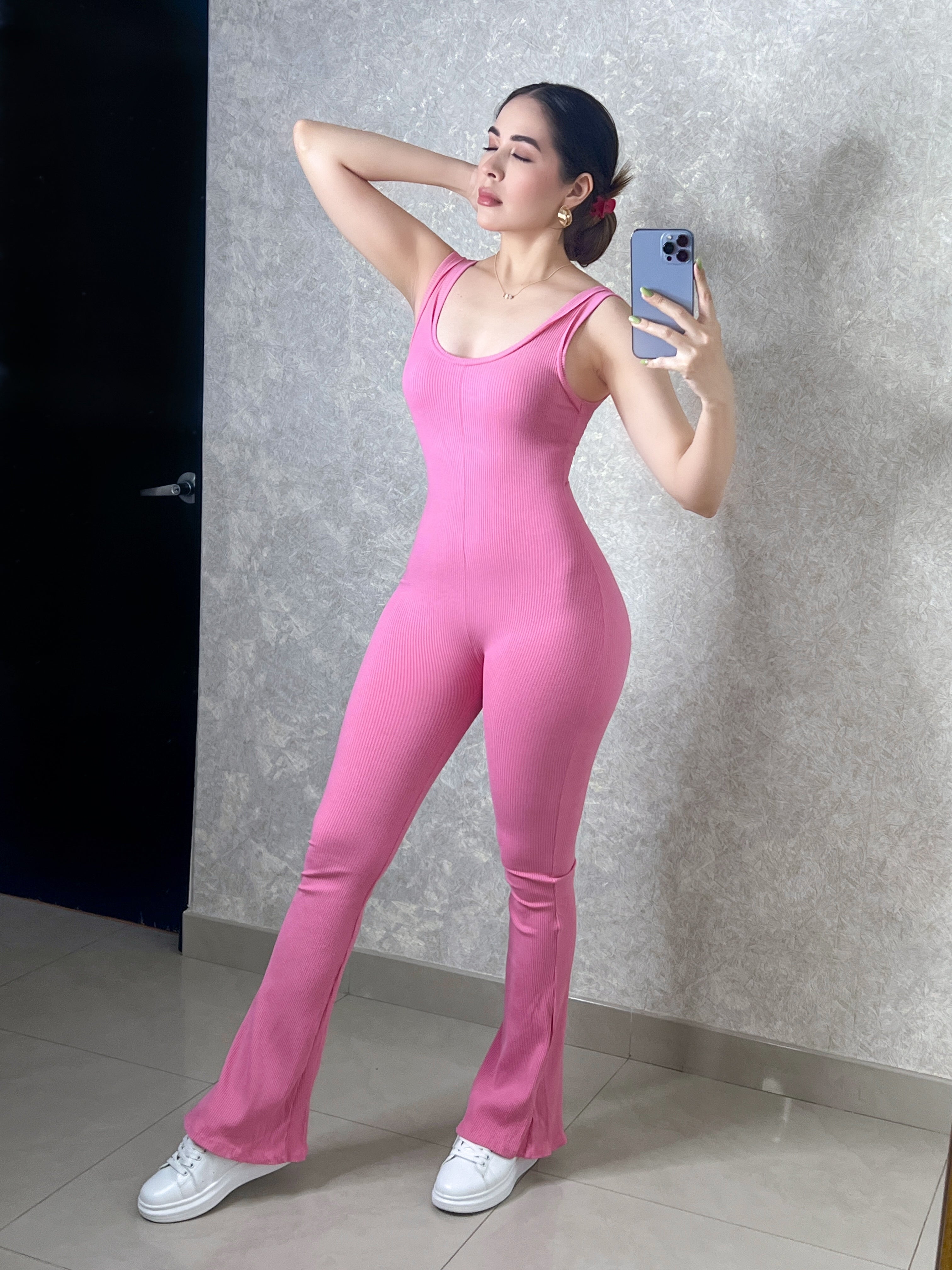 MONO ACAMPANADO ROSA
