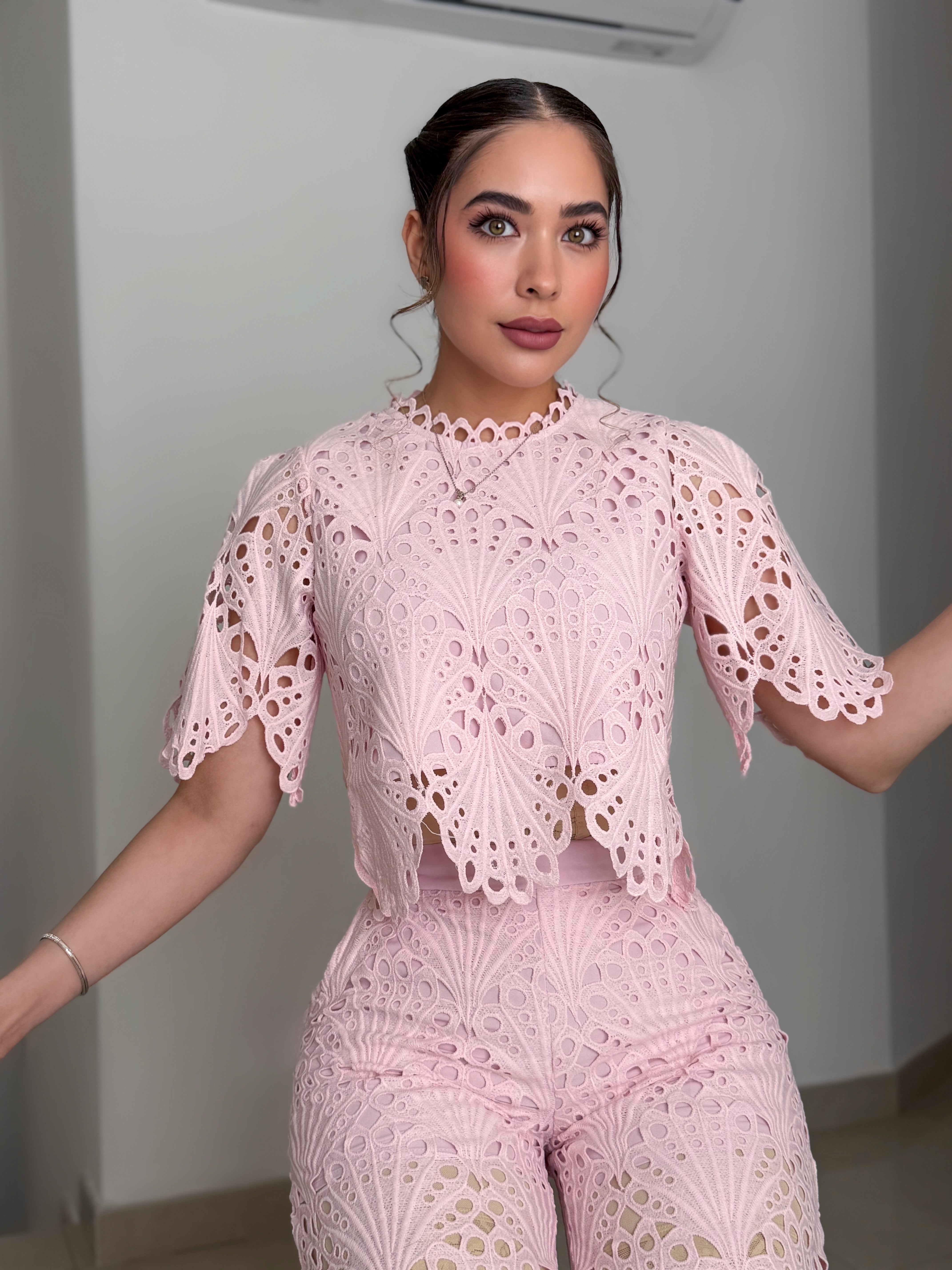 SET ANTONIA
