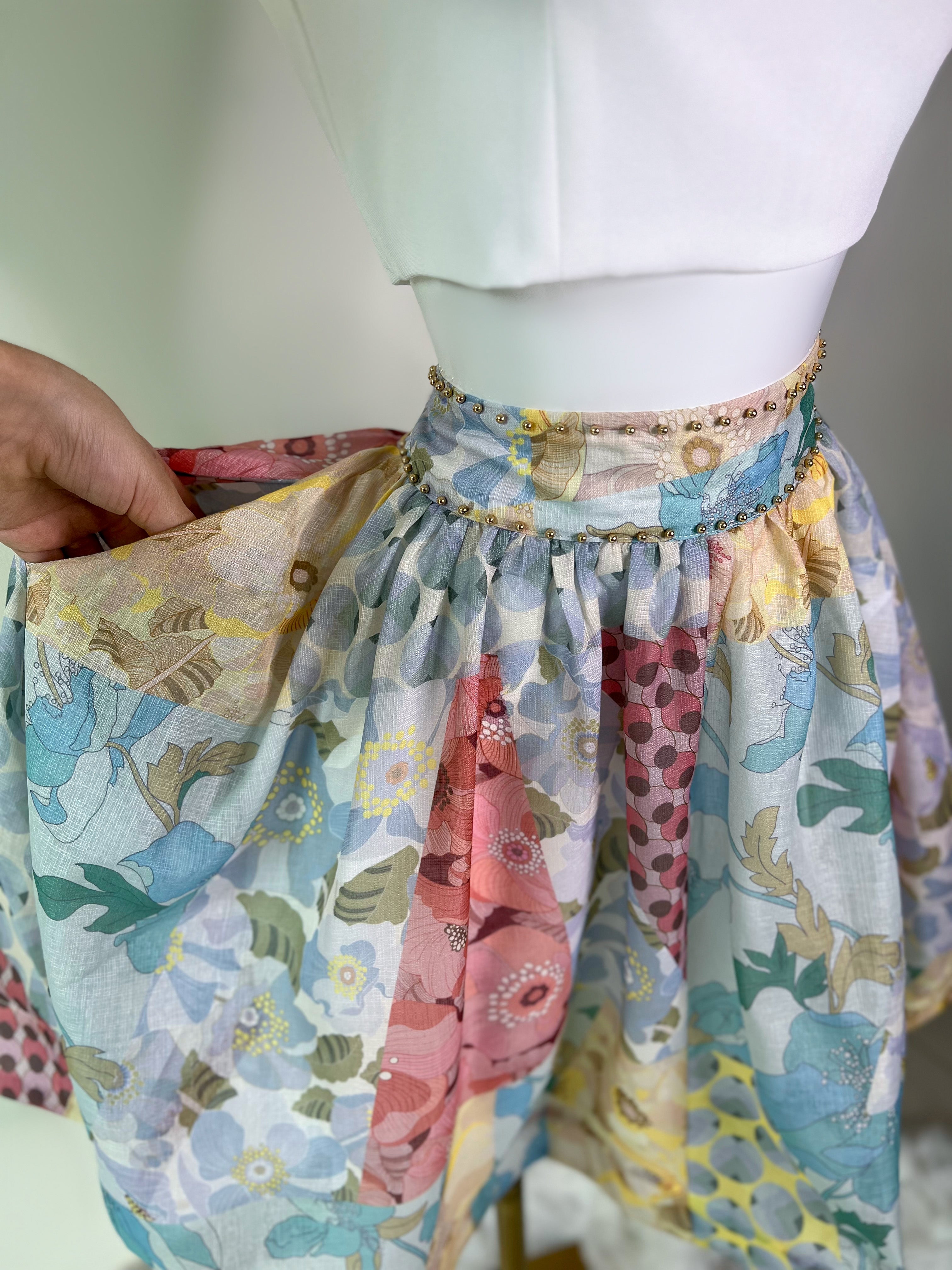FALDA CON ESTAMPADO