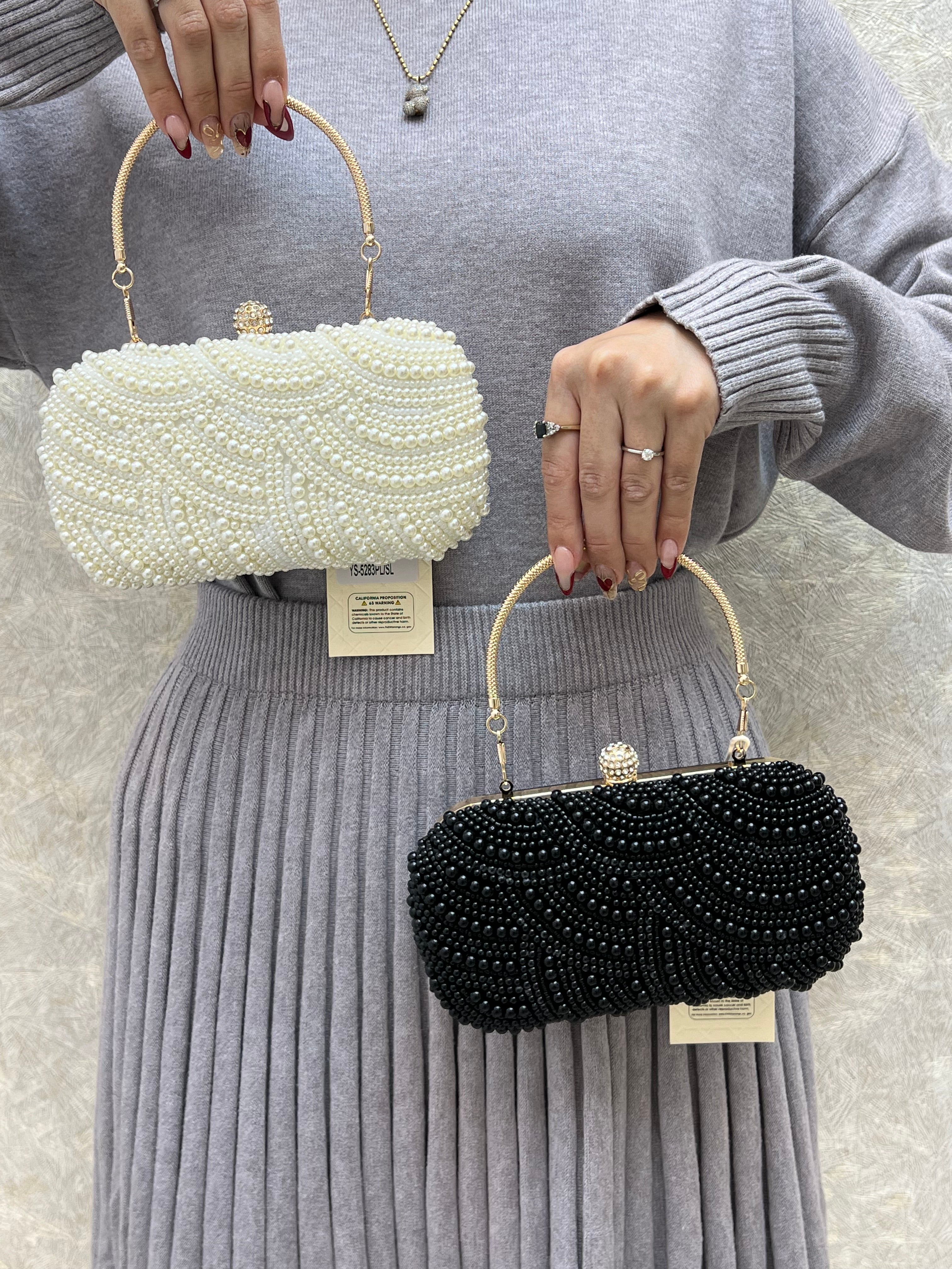BOLSO RIGIDO CON PERLAS NEGRO