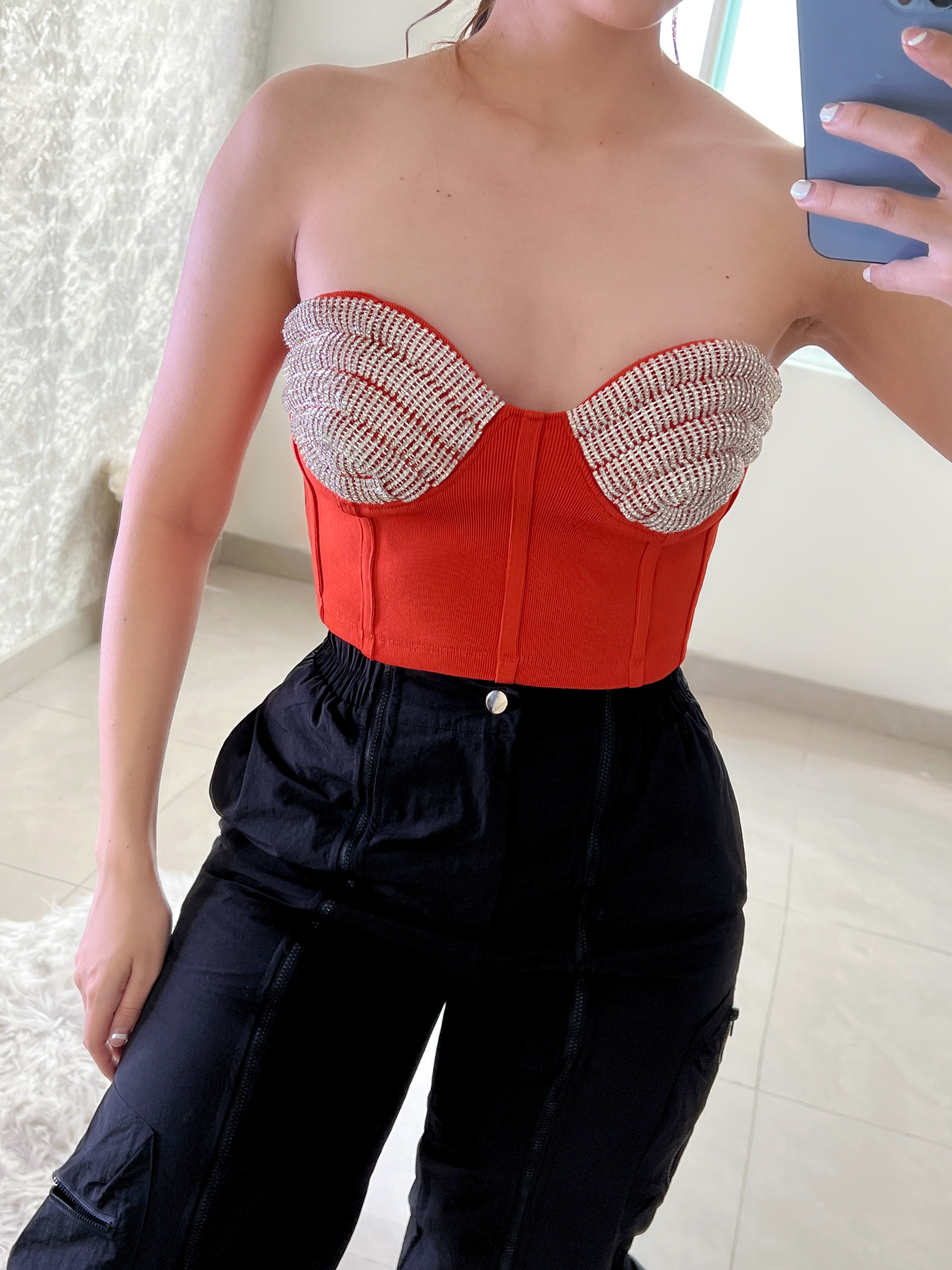 PANTALÓN PARACHUTE NEGRO CON CIERRE FRONTAL