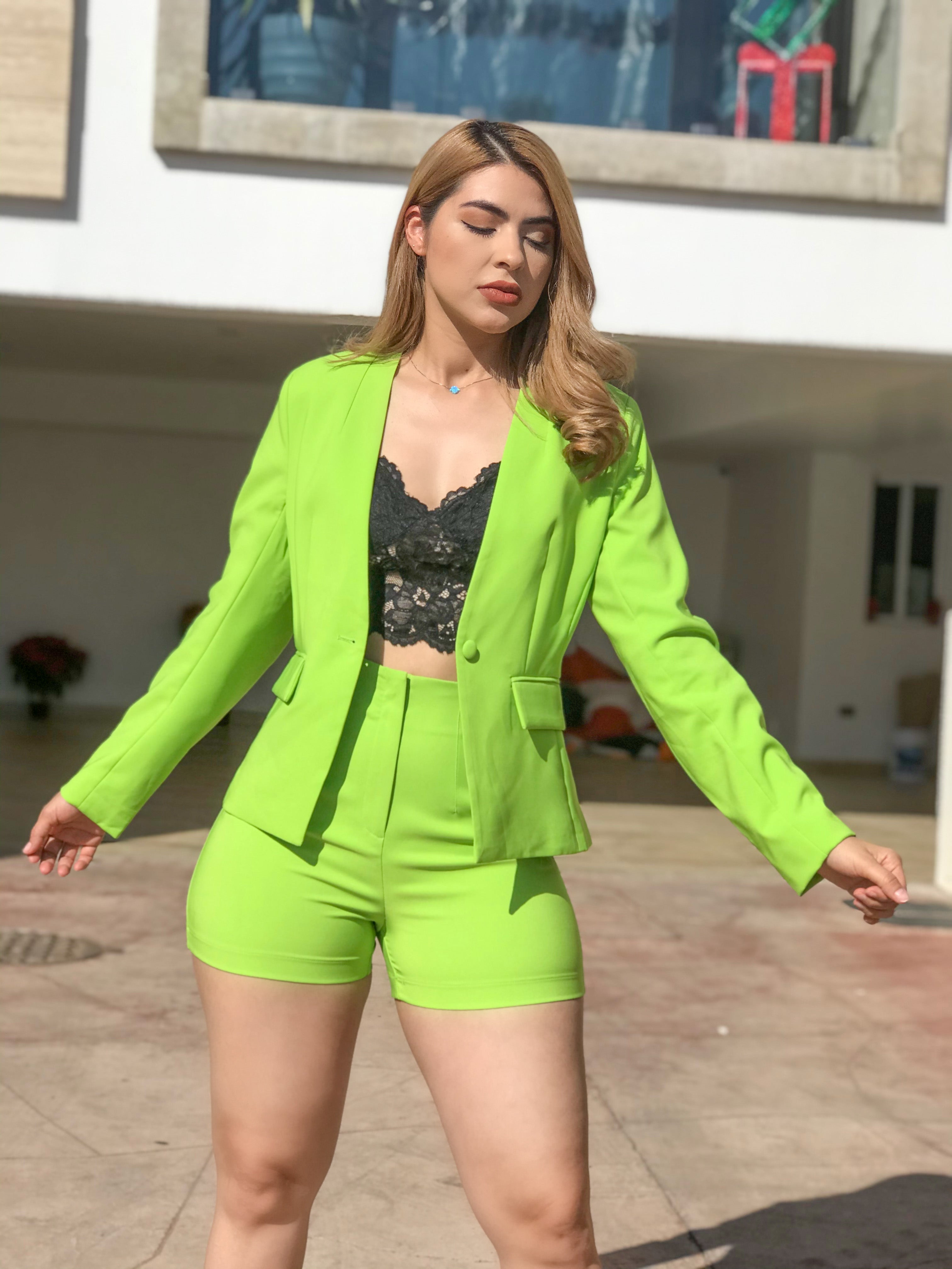 SHORT VERDE