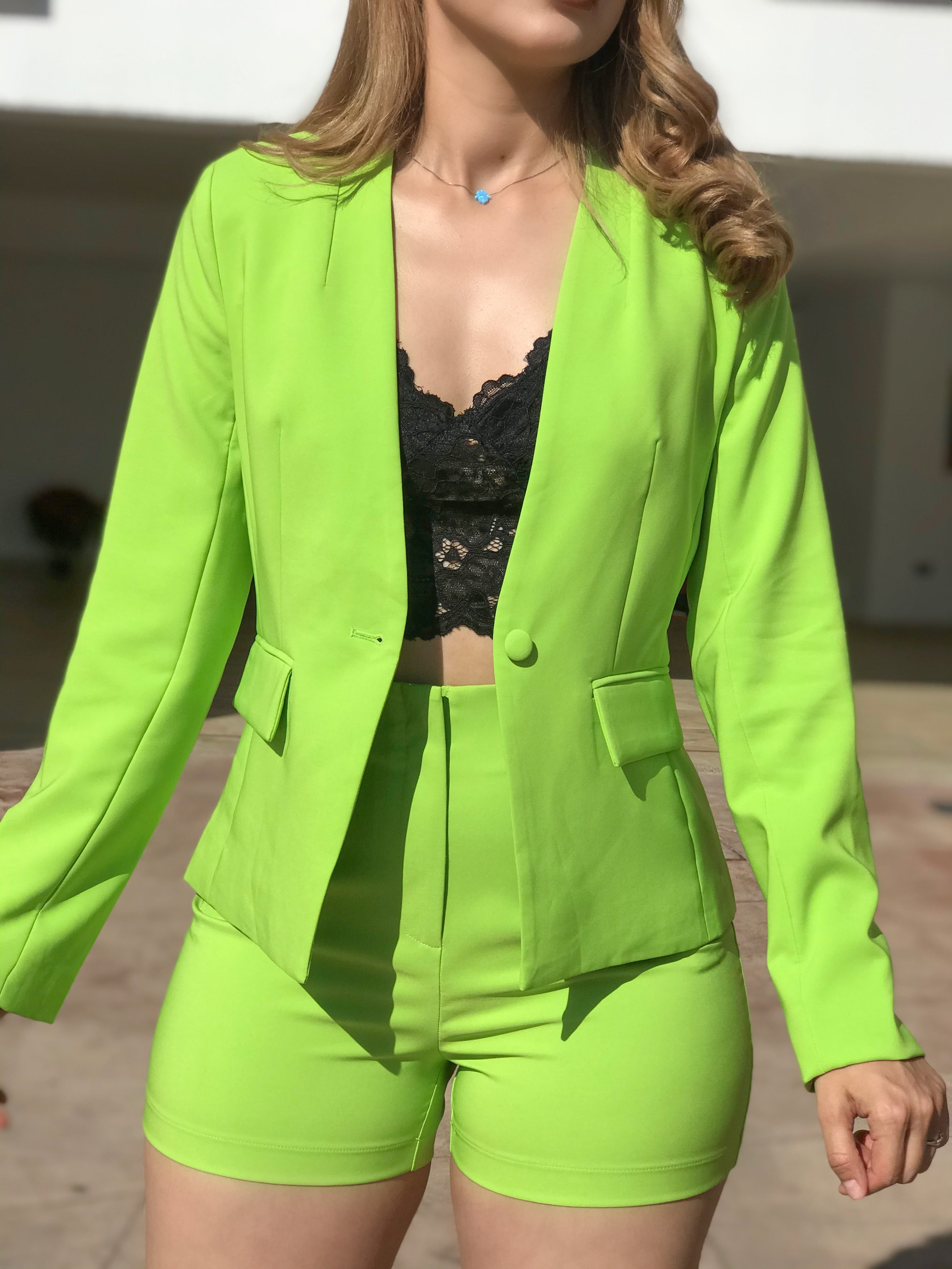 SHORT VERDE