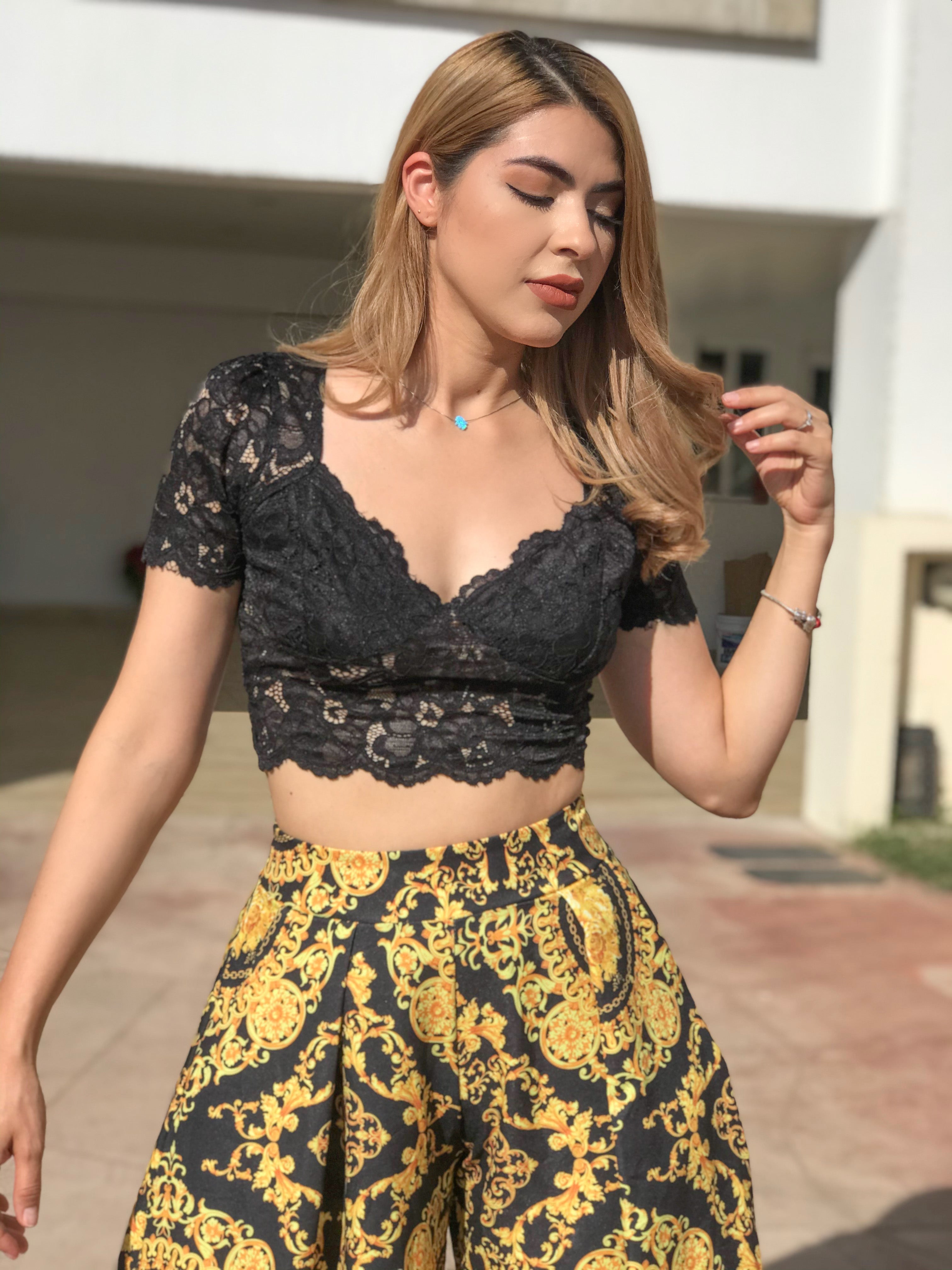 Blusita de encaje