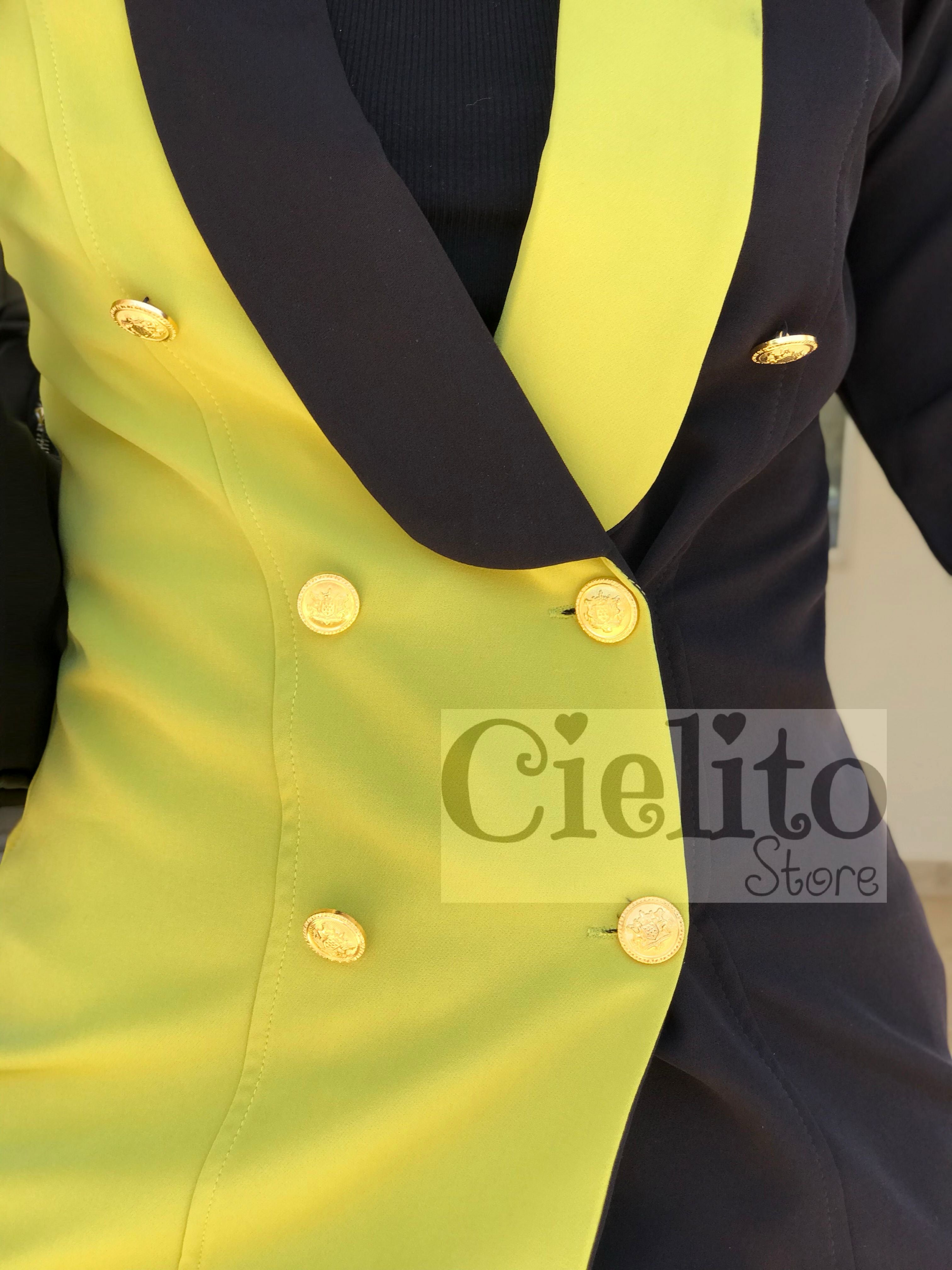 Blazer largo verde con negro
