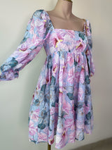 VESTIDO FLORAL CON TOQUE BORDADO