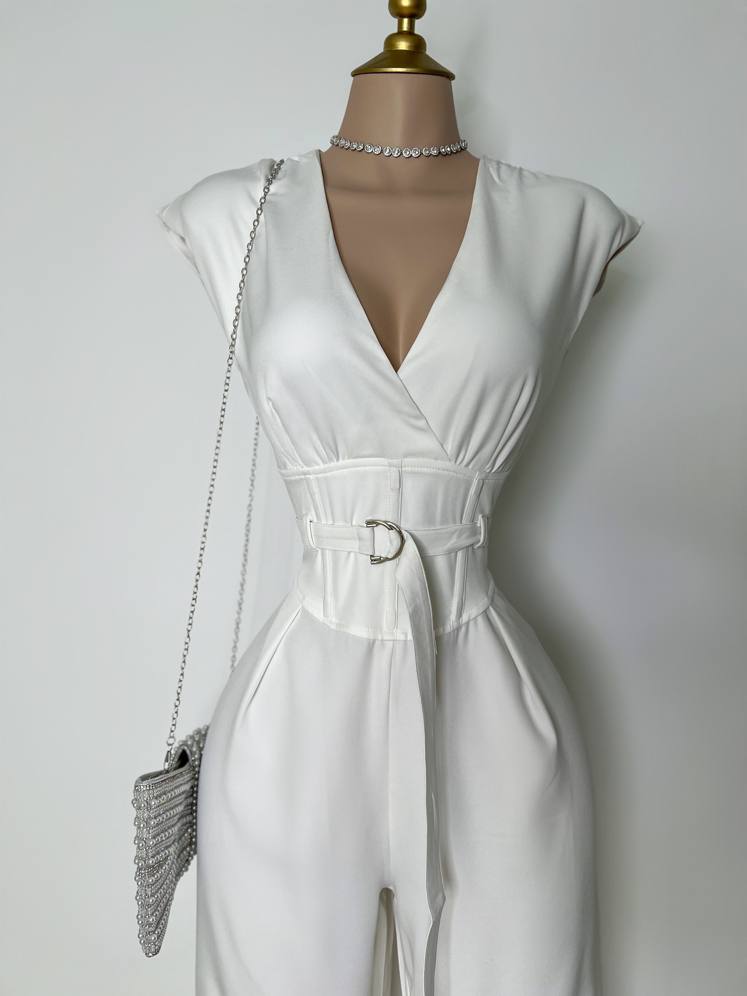 PALAZZO BLANCO CON CINTURÓN