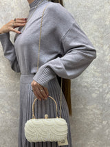 BOLSO RIGIDO CON PERLAS BLANCO