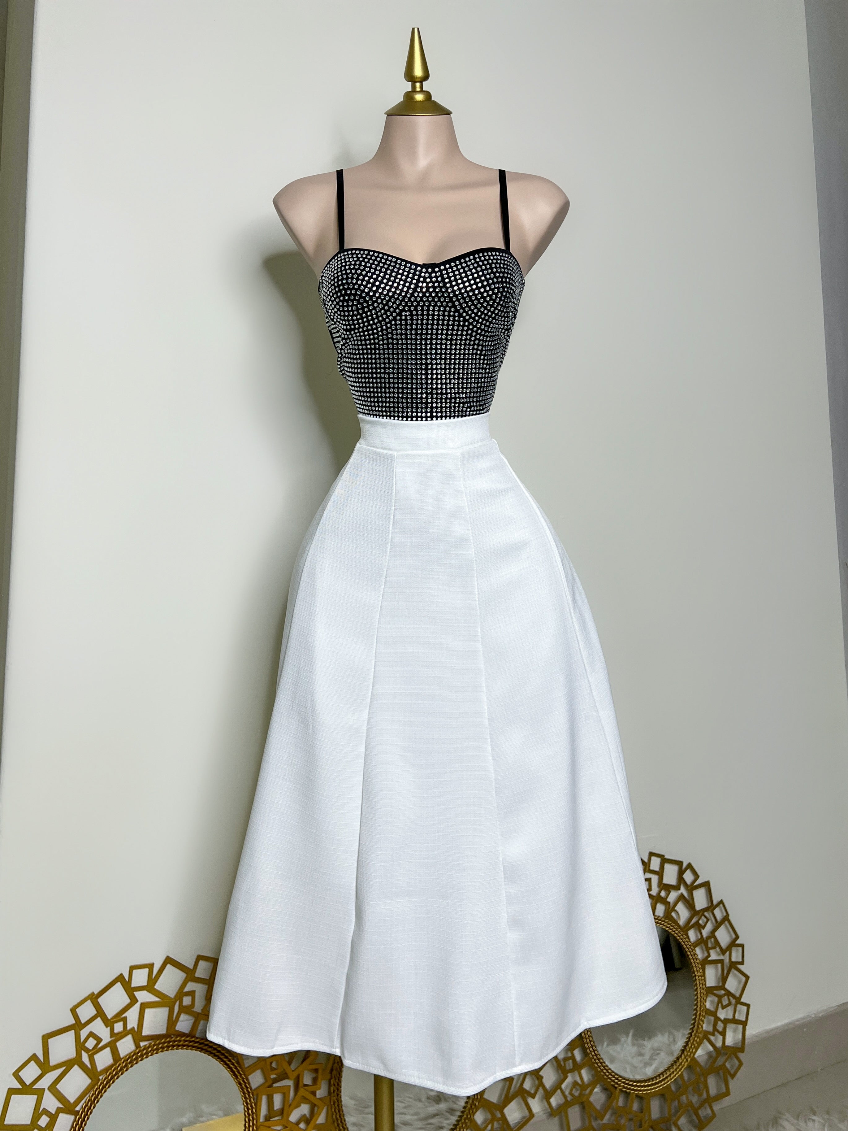 TOP NEGRO DE PEDRERÍA