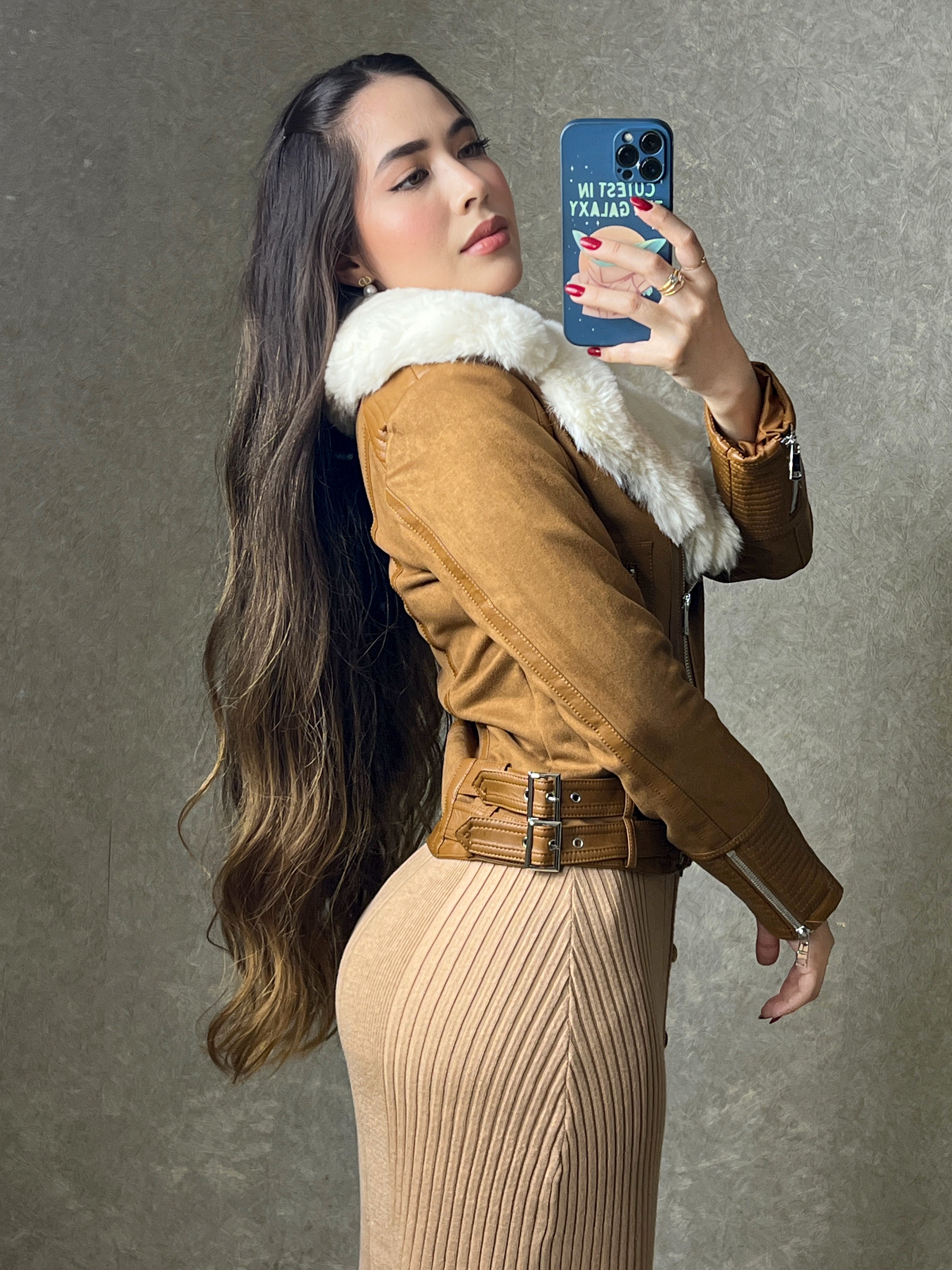 ABRIGO CAFE DE VINIPIEL Y PELUCHE