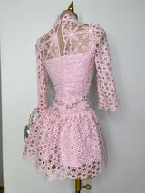 VESTIDO ROSA CON ENCAJE