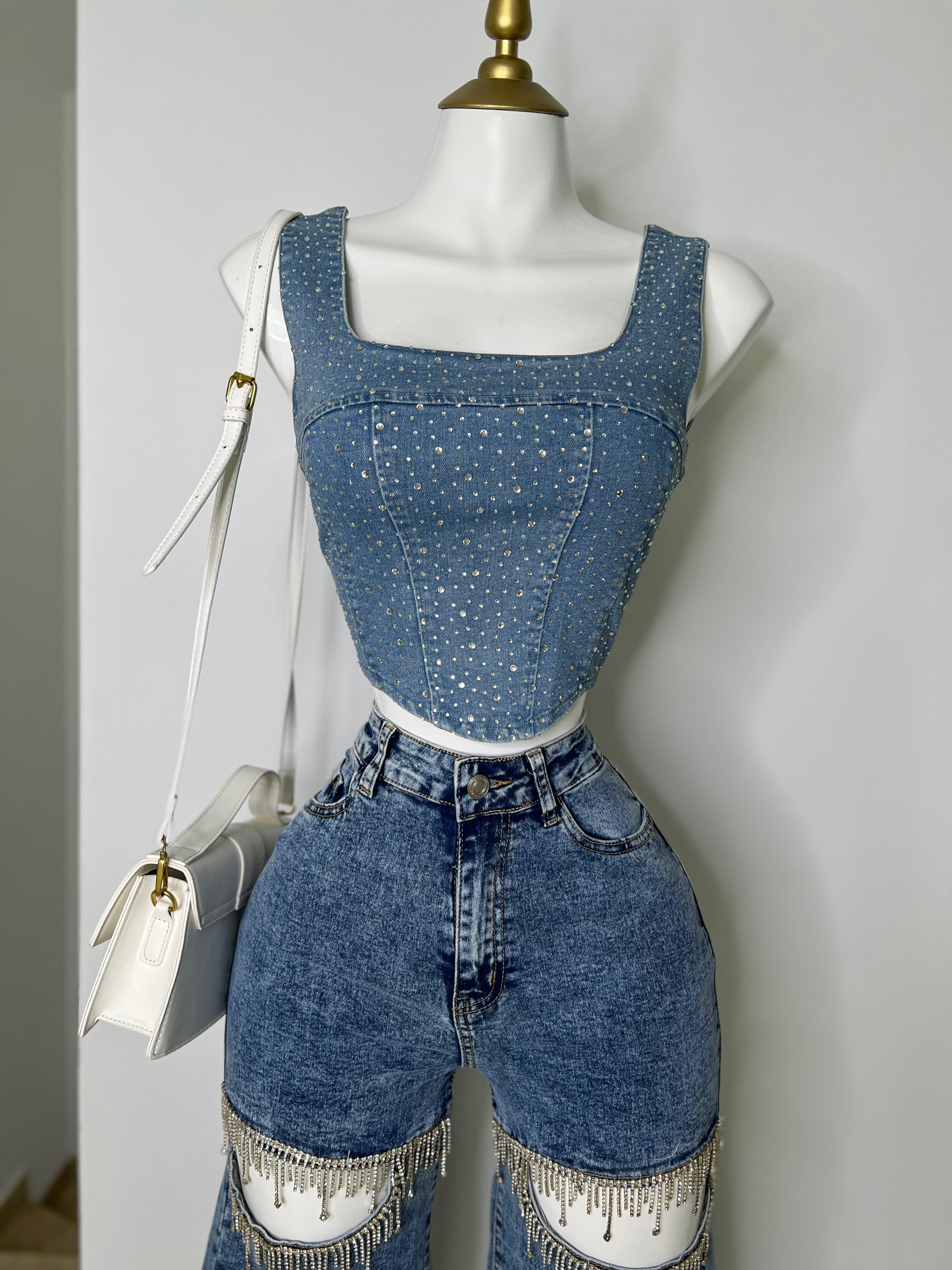 TOP DENIM CON PEDRERIA