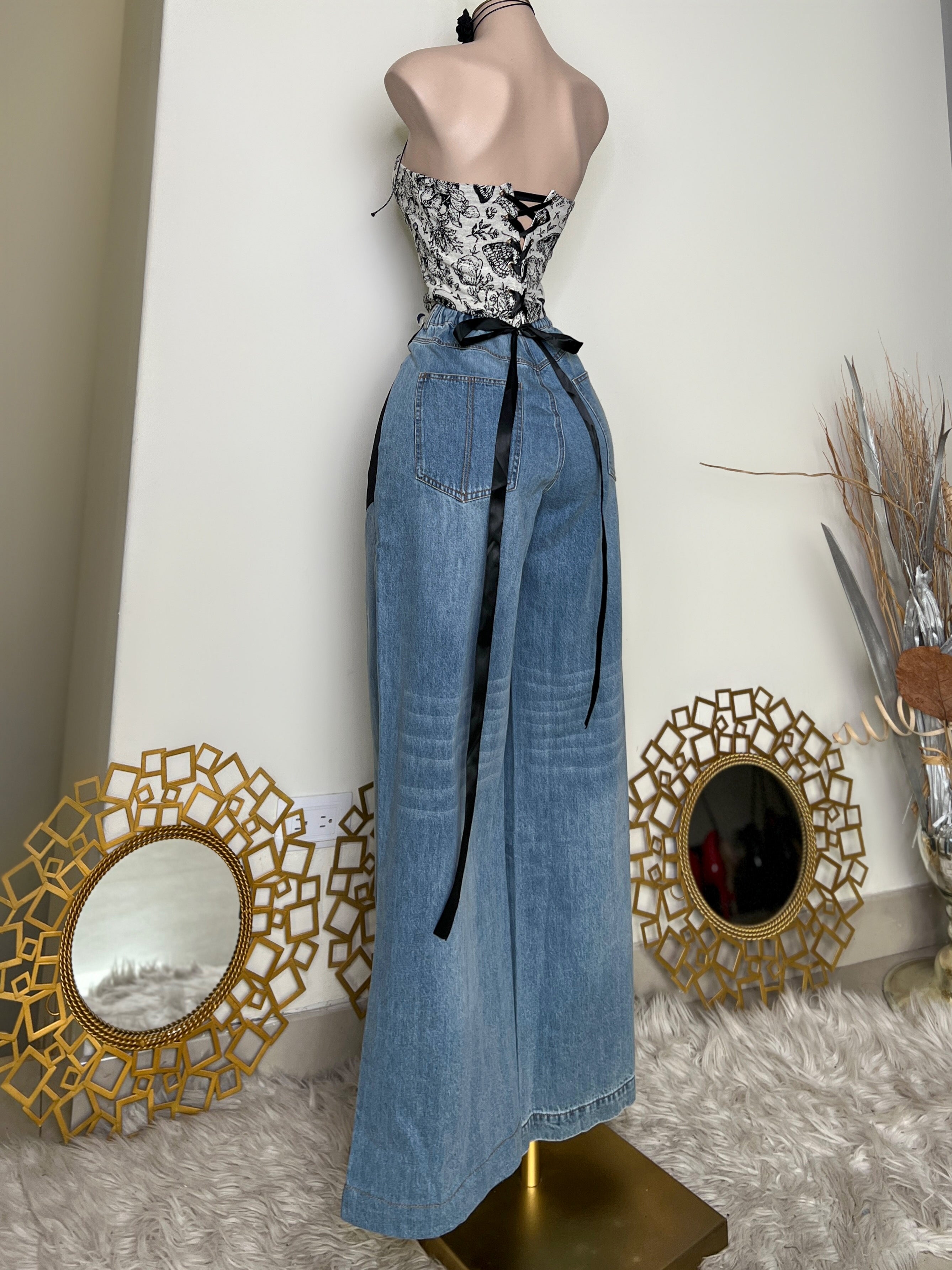 PANTALÓN MEZCLILLA CON NEGRO