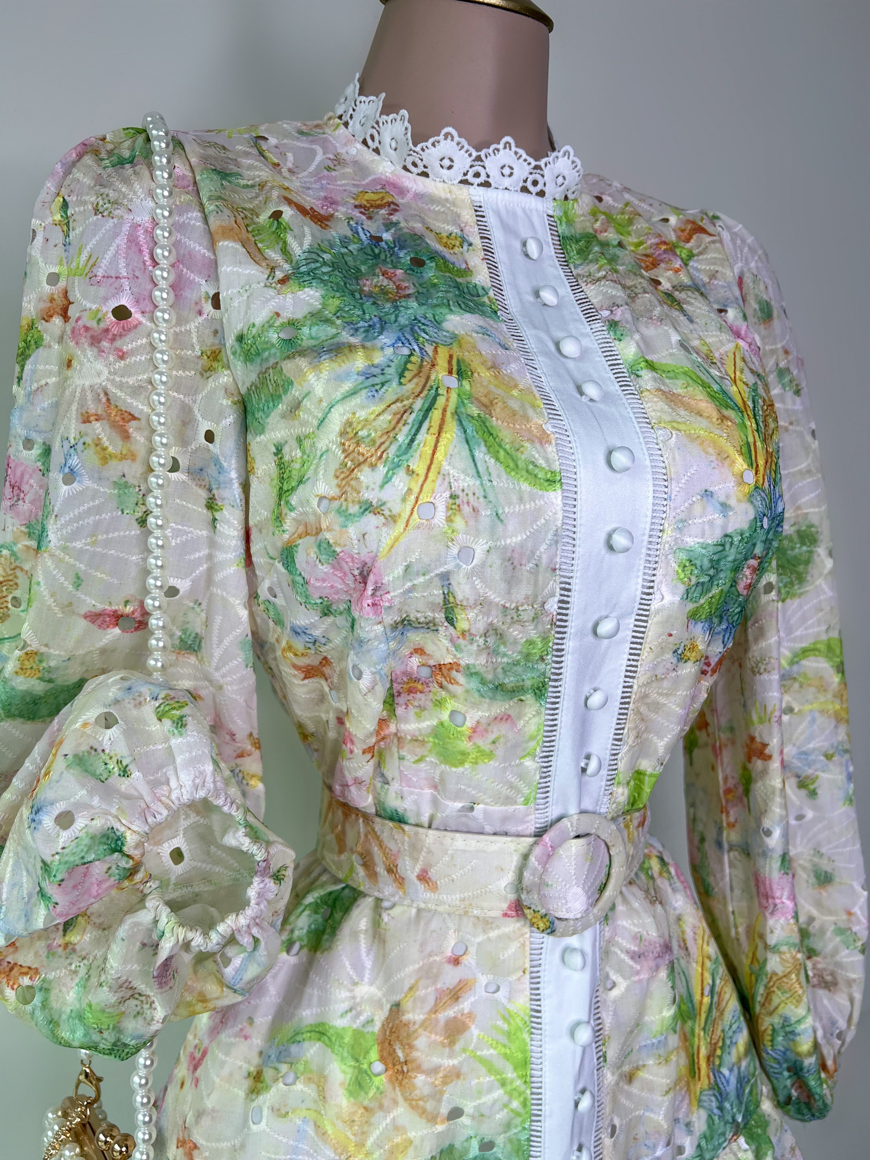 VESTIDO CORTO FLORAL