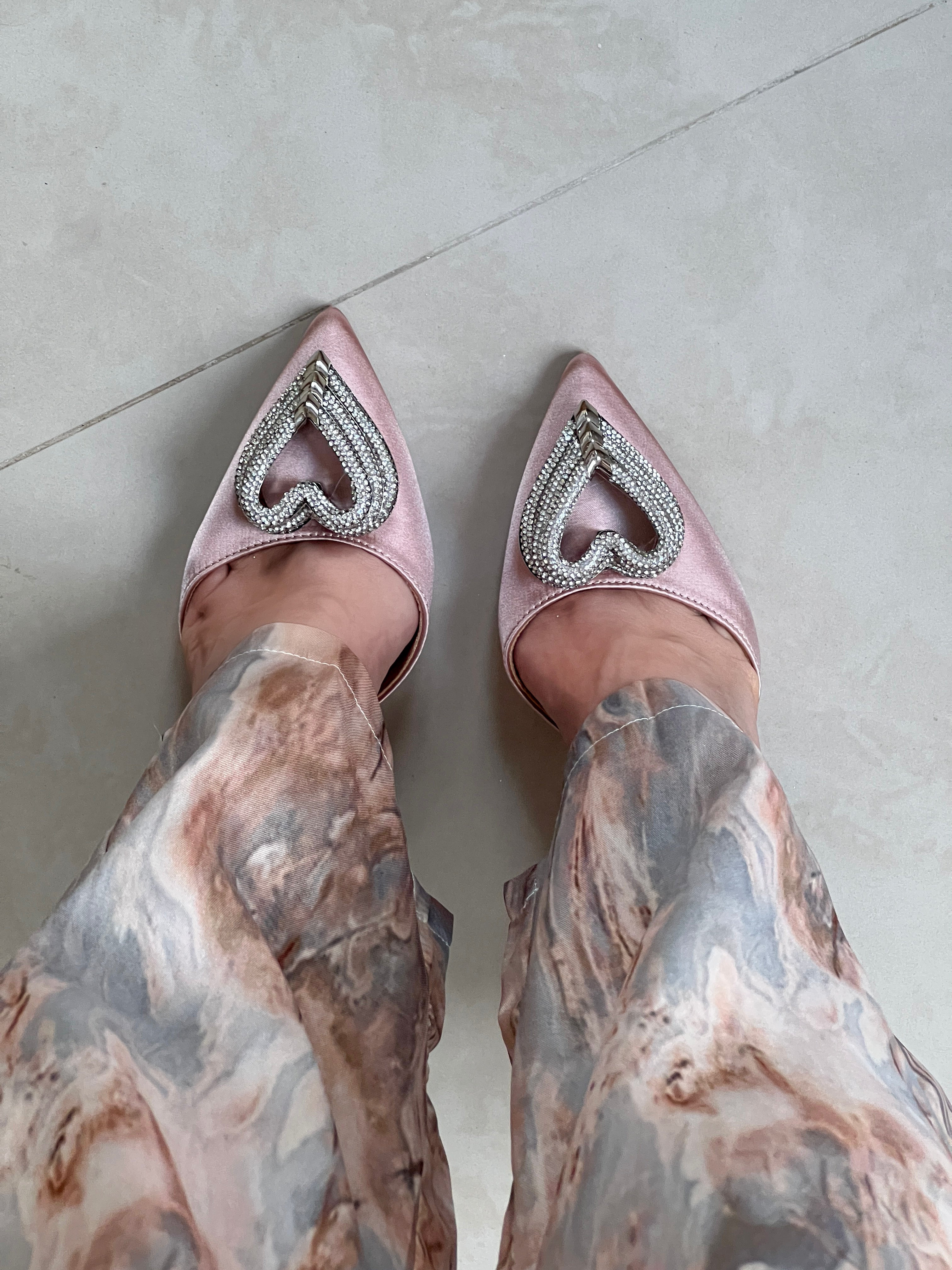 ZAPATILLA MAQUILLAJE CON CORAZÓN 3D