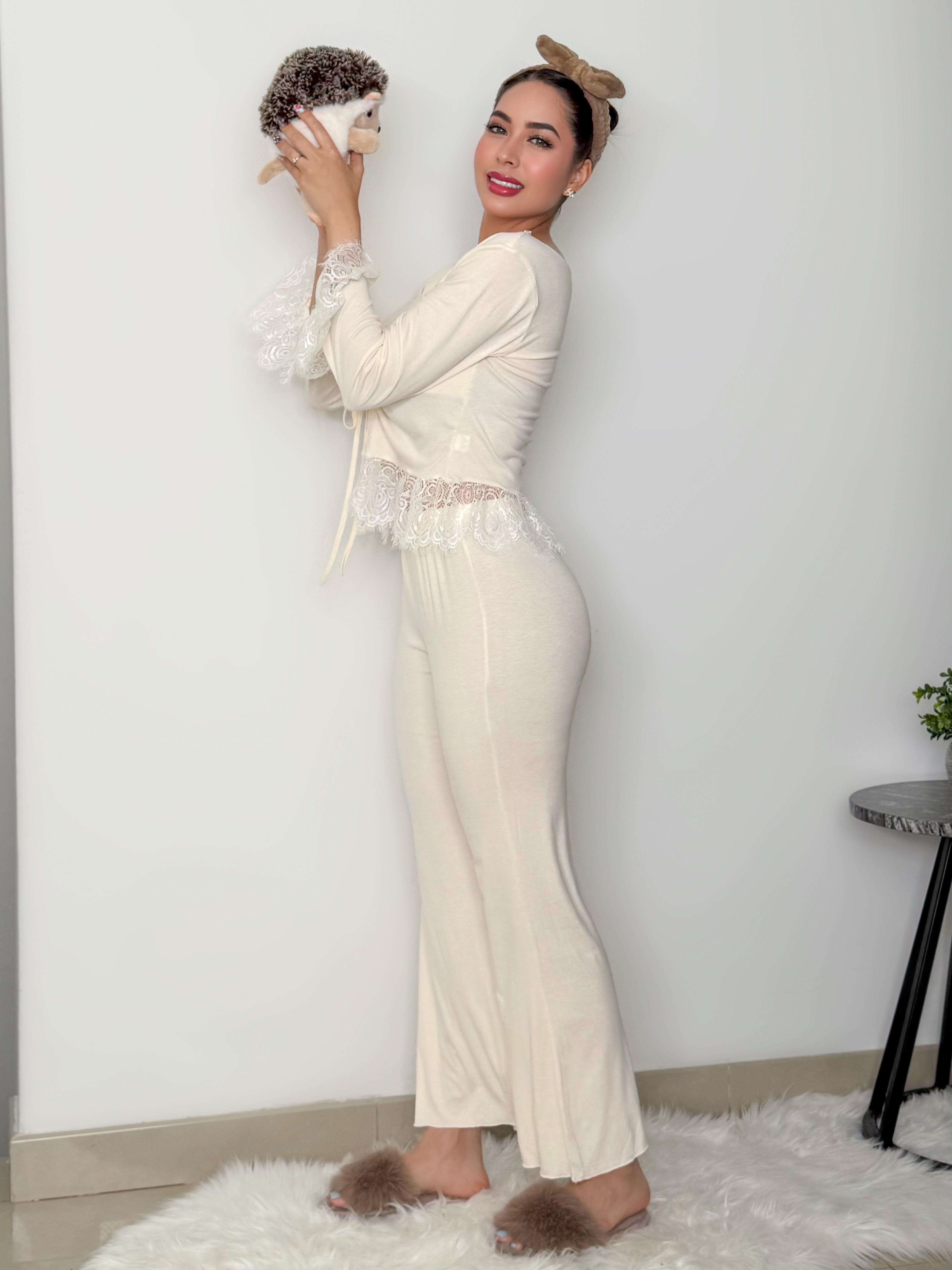 PIJAMA REYNA BLANCO