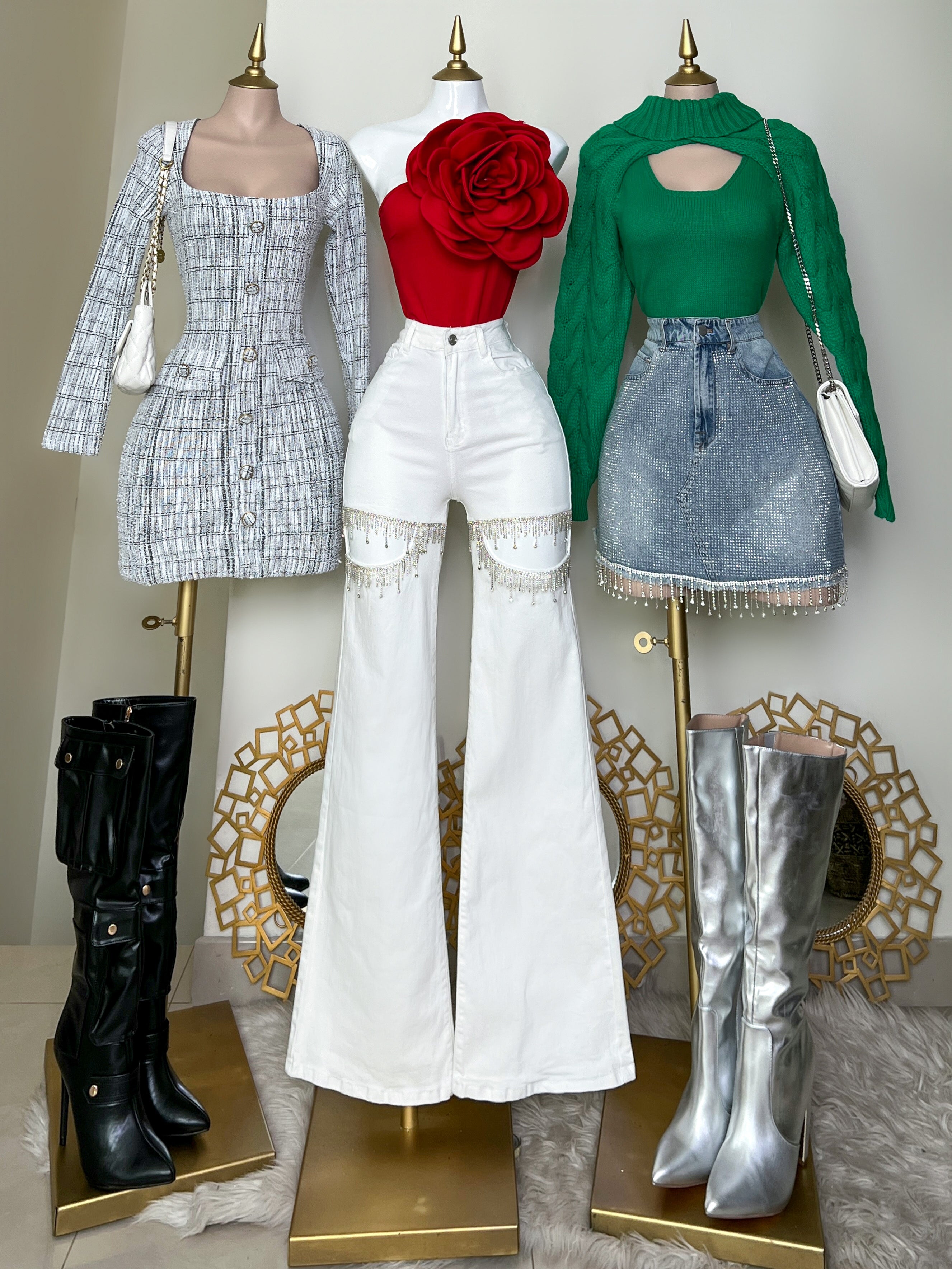 PANTALÓN BLANCO CON PEDRERÍA