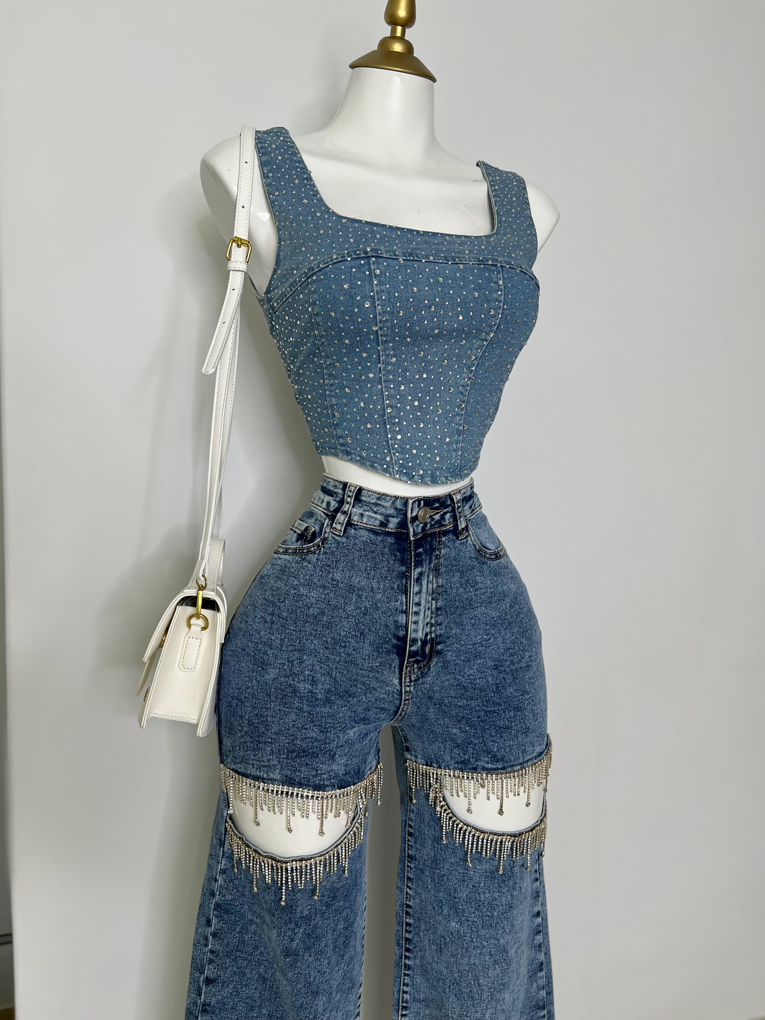 TOP DENIM CON PEDRERIA