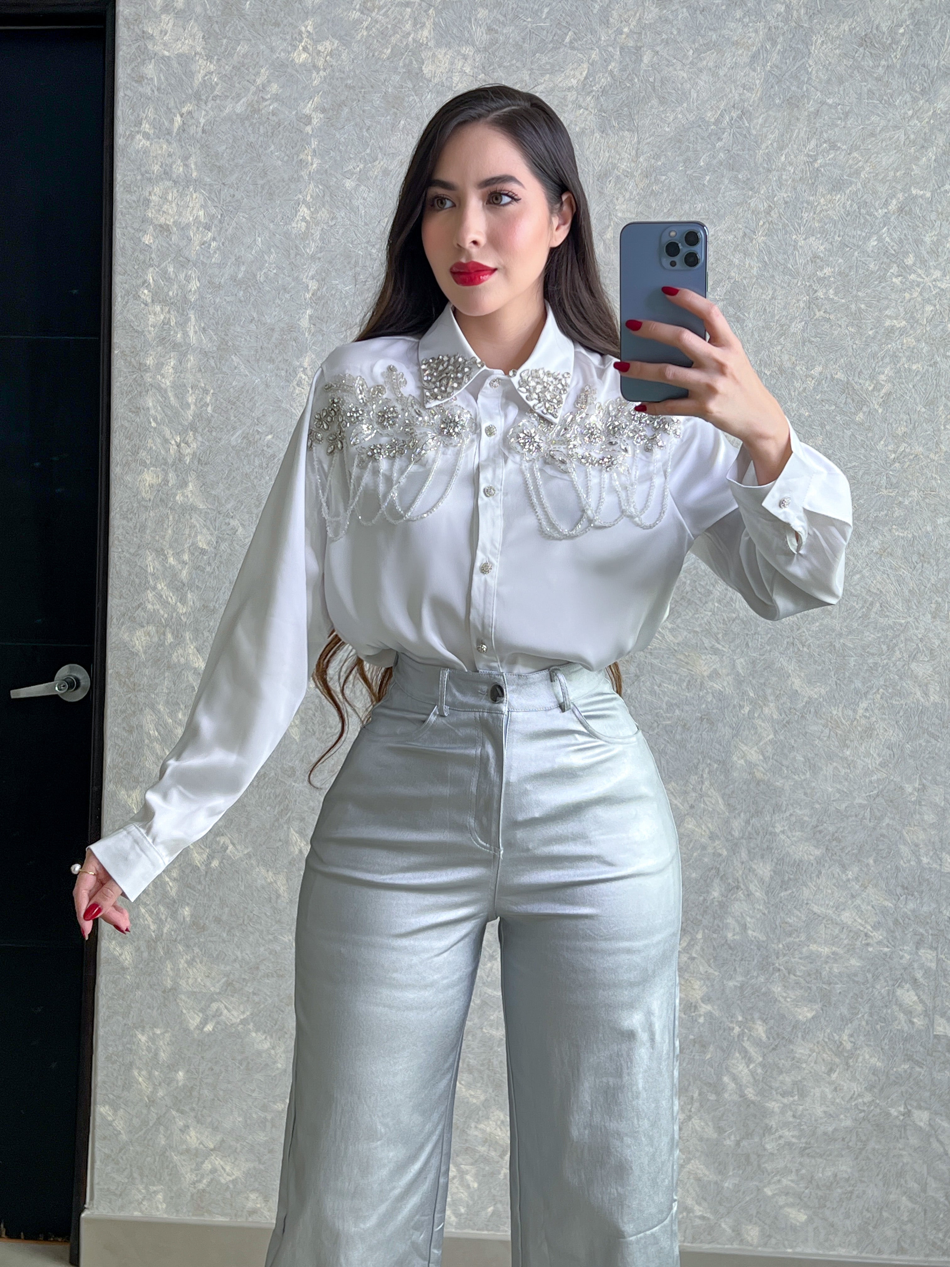 CAMISA BLANCA CON PEDRERÍA