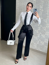 PANTALÓN NEGRO SATINADO CON TIRANTES