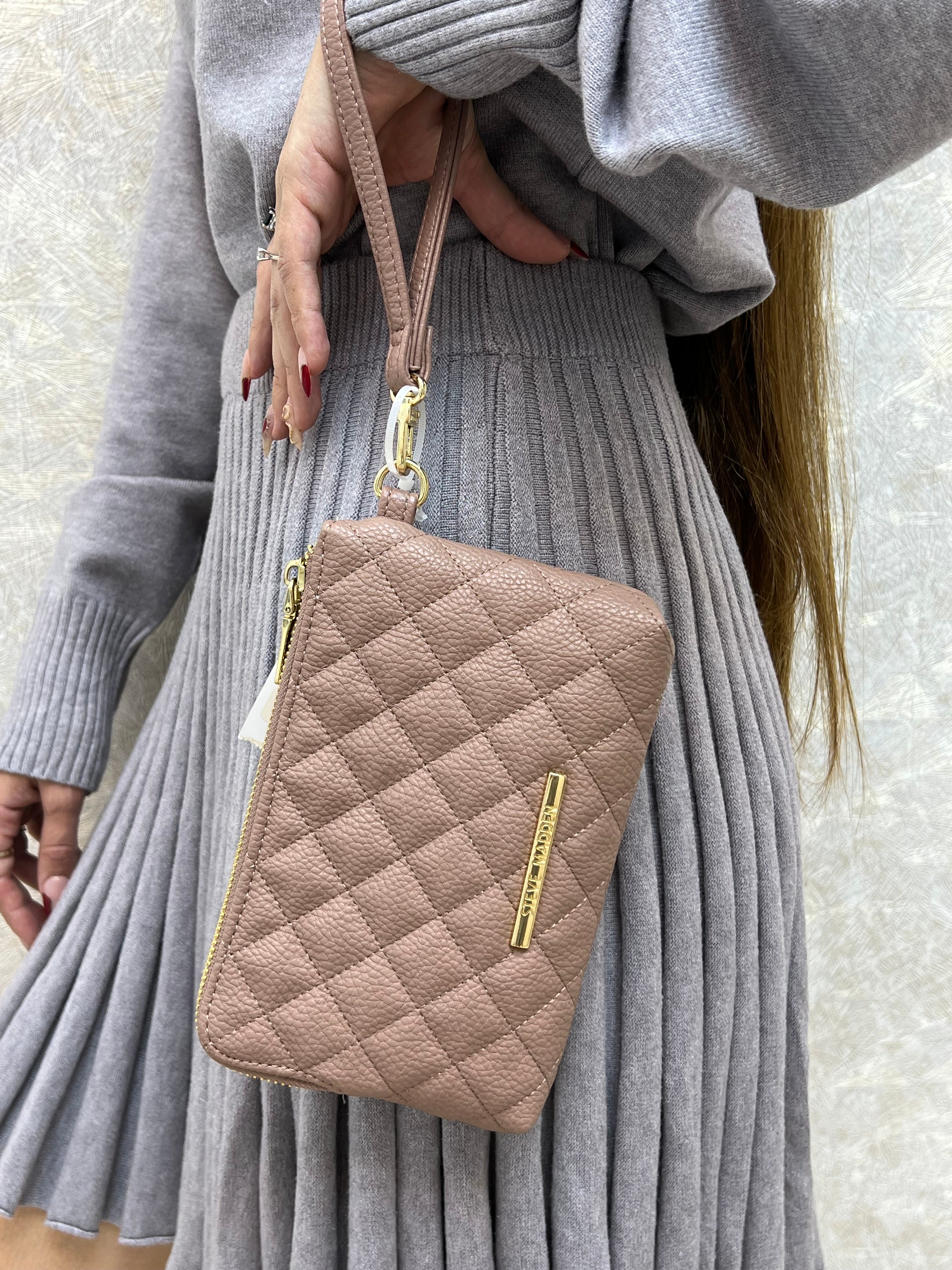 CARTERA DE MANO STEVE