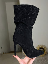 BOTAS NEGRAS CON PEDRERÍA BRILLANTE