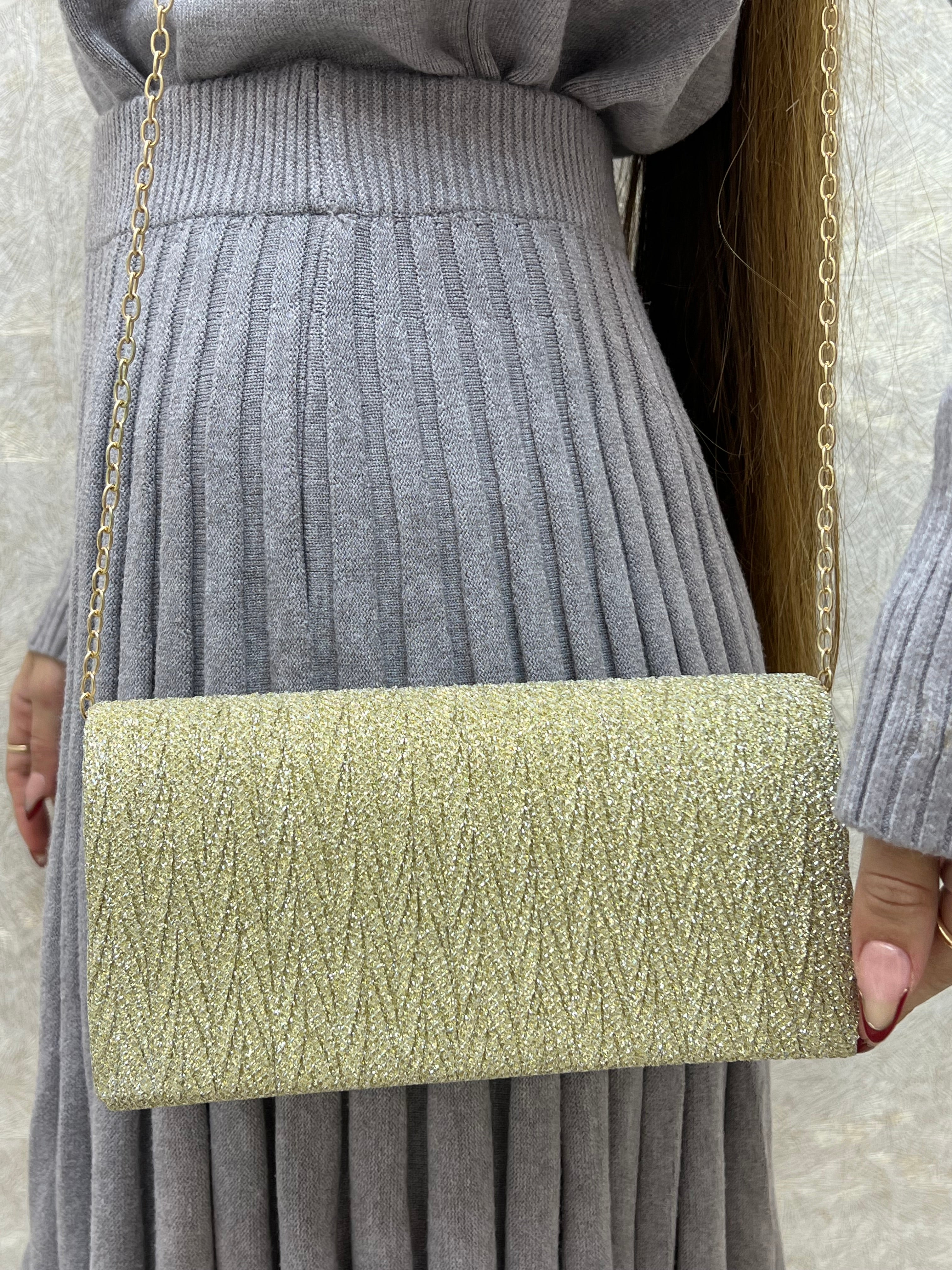 BOLSO DORADO CON BRILLO