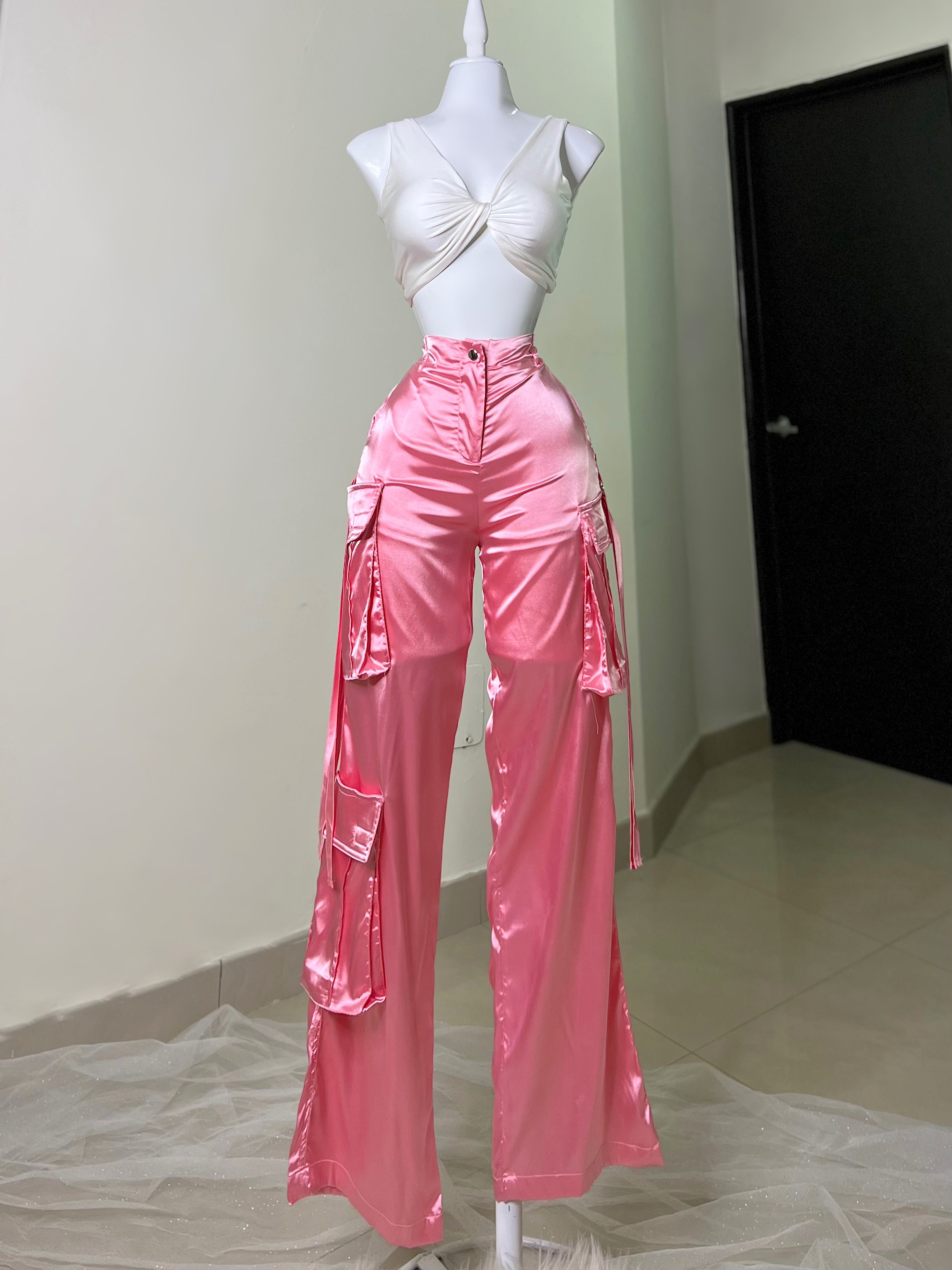 PANTALÓN ROSA SATINADO