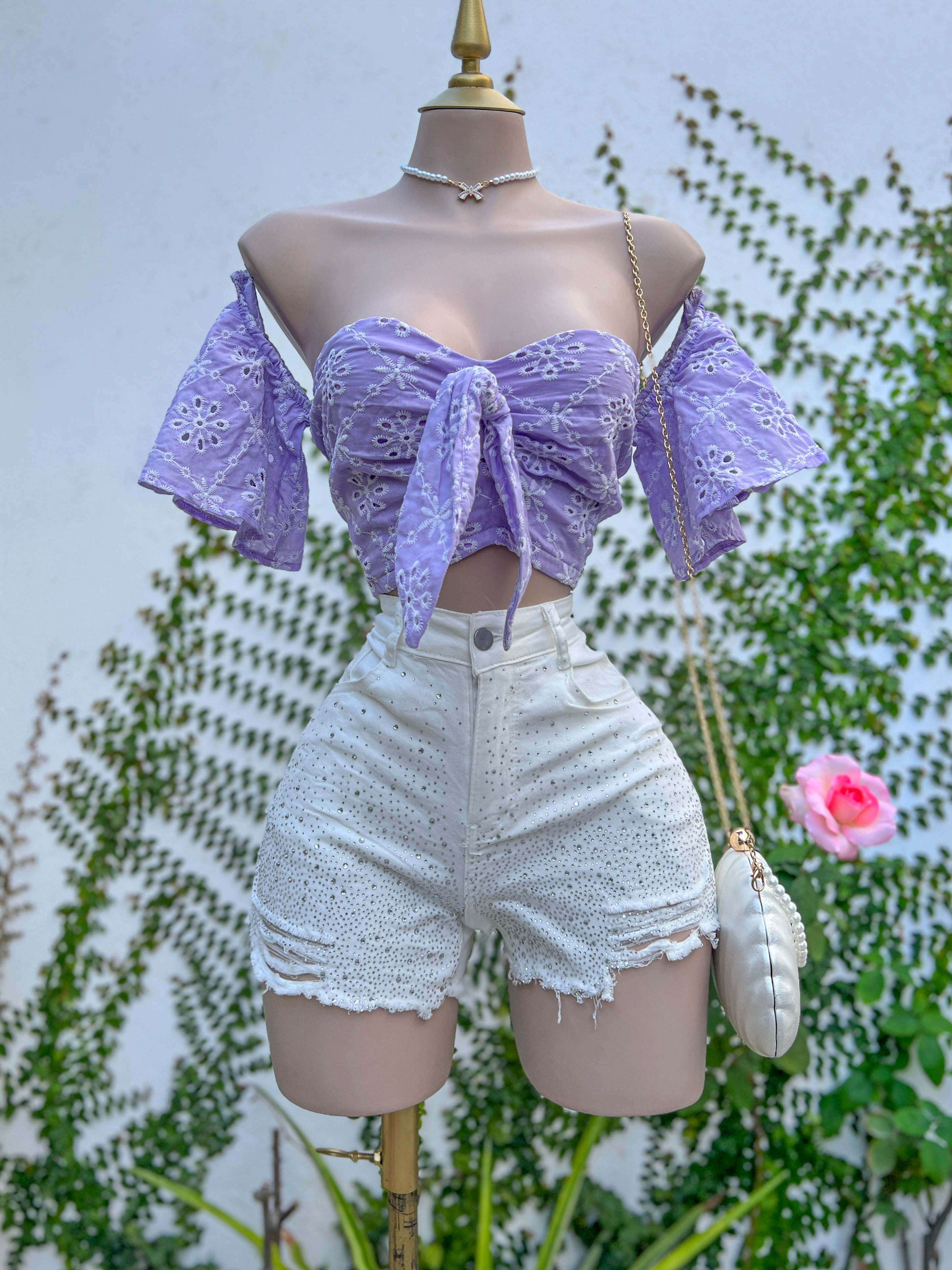 SHORT BLANCO CON PEDRERÍA