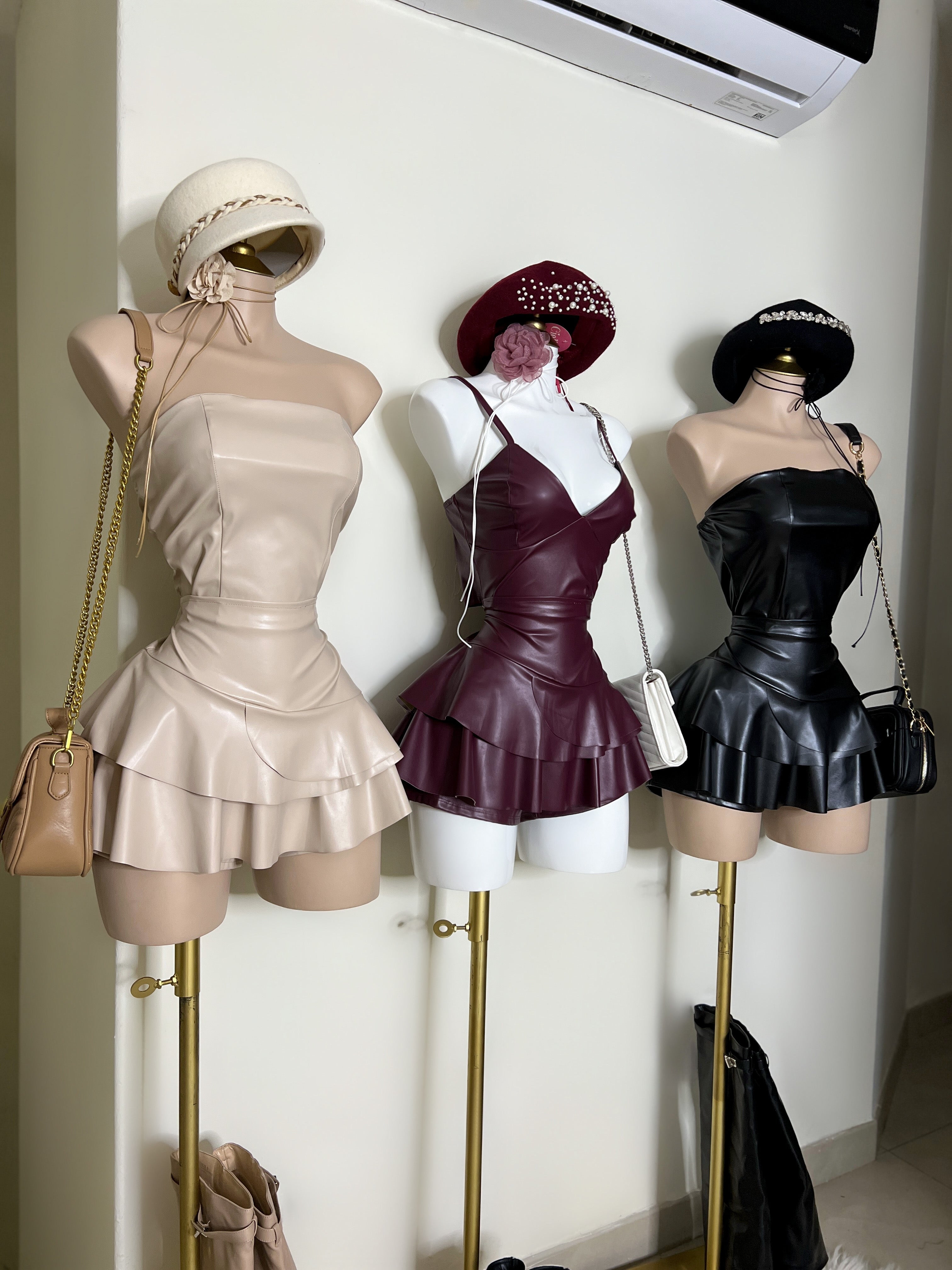 SET LIGTH BEIGE VINIPIEL