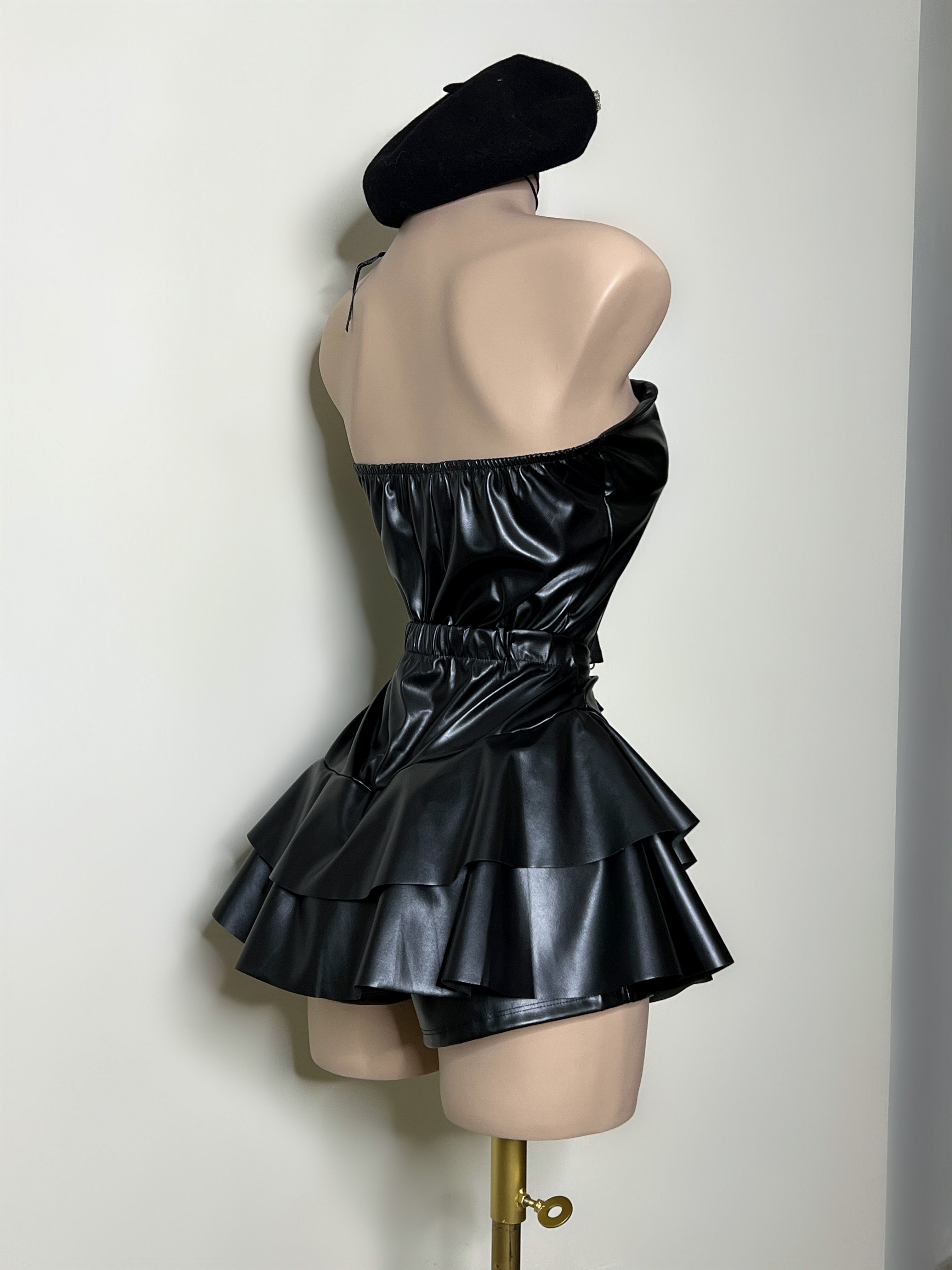 SET NEGRO VINIPIEL