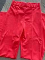 Pantalón rosa(segunda imagen)