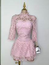 VESTIDO ROSA CON ENCAJE