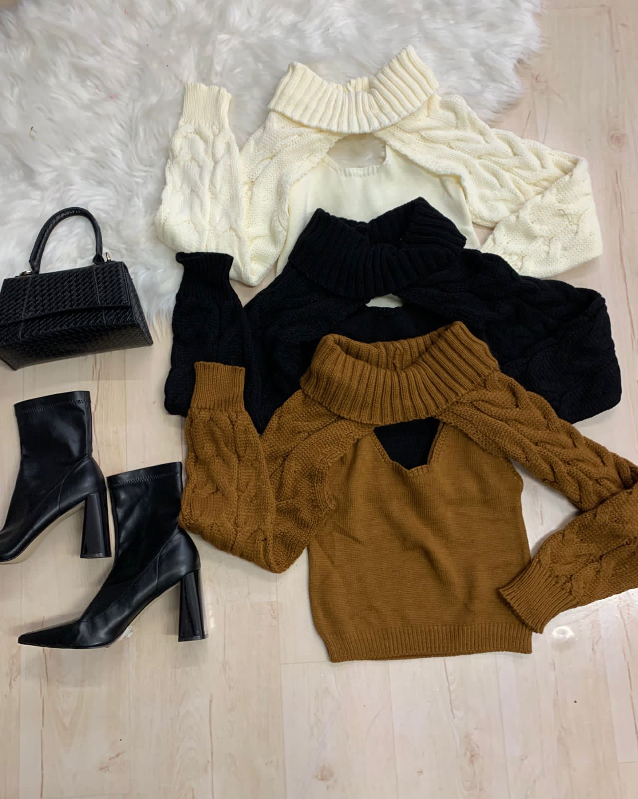 BLUSA TEJIDA + MANGAS TEJIDAS DE CUELLO