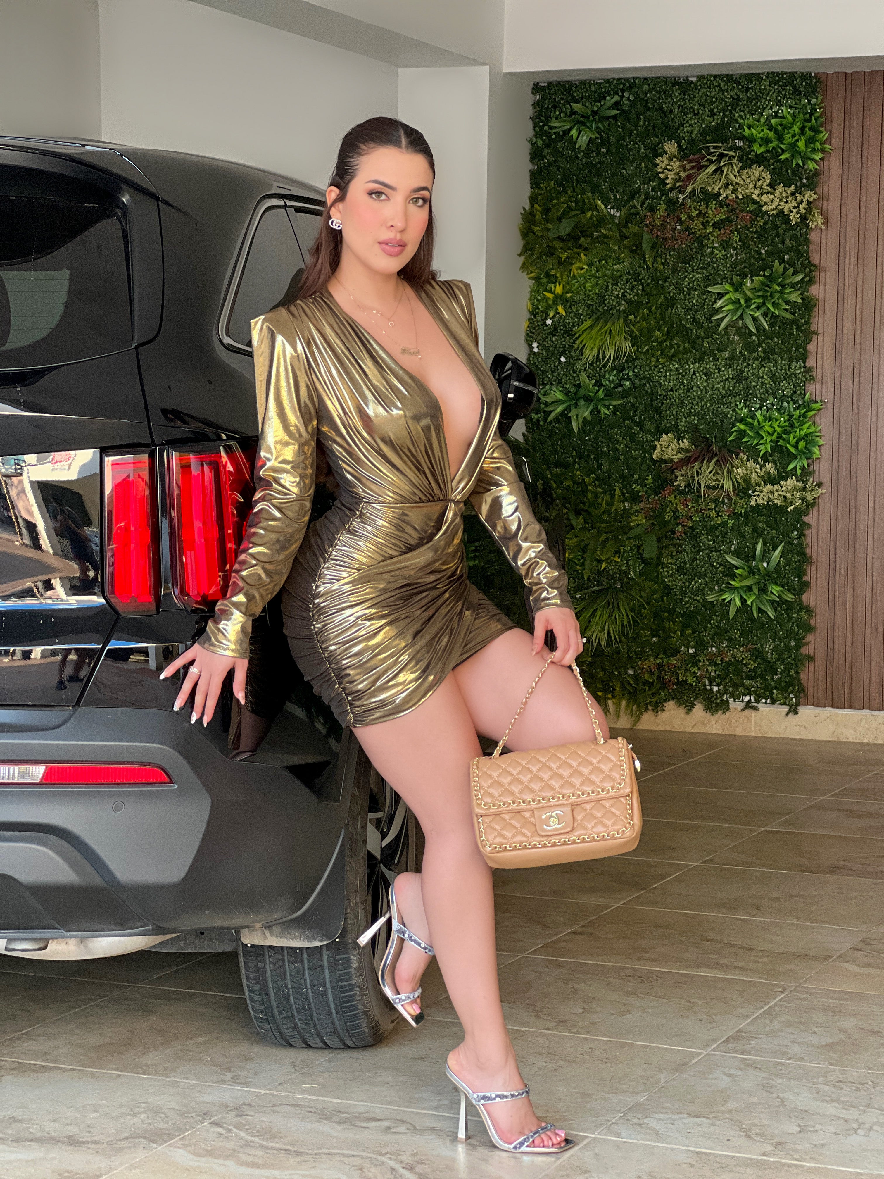 VESTIDO METÁLICO DORADO