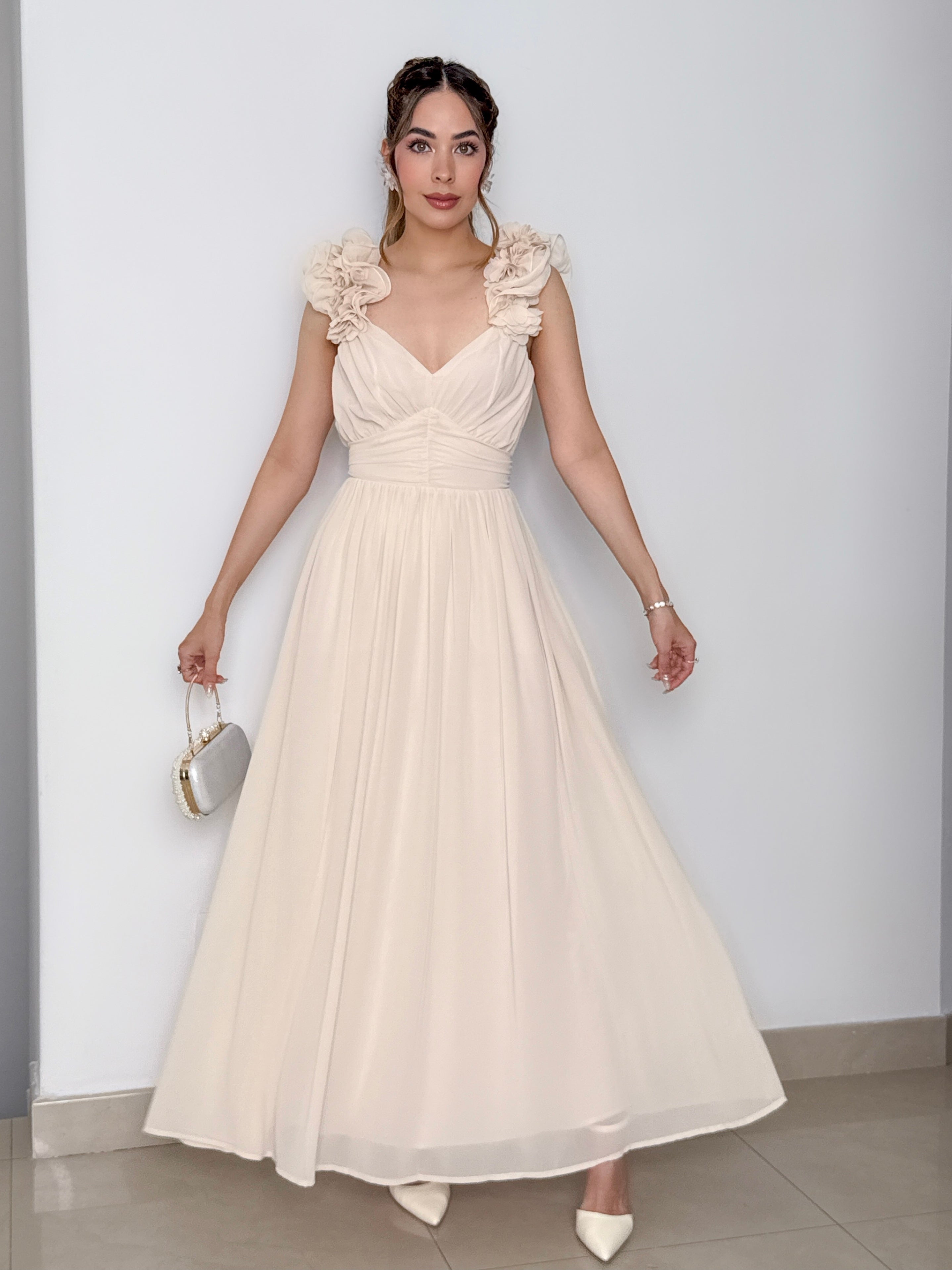 VESTIDO YESSENIA (detalle en la parte atrás junto al cierre)