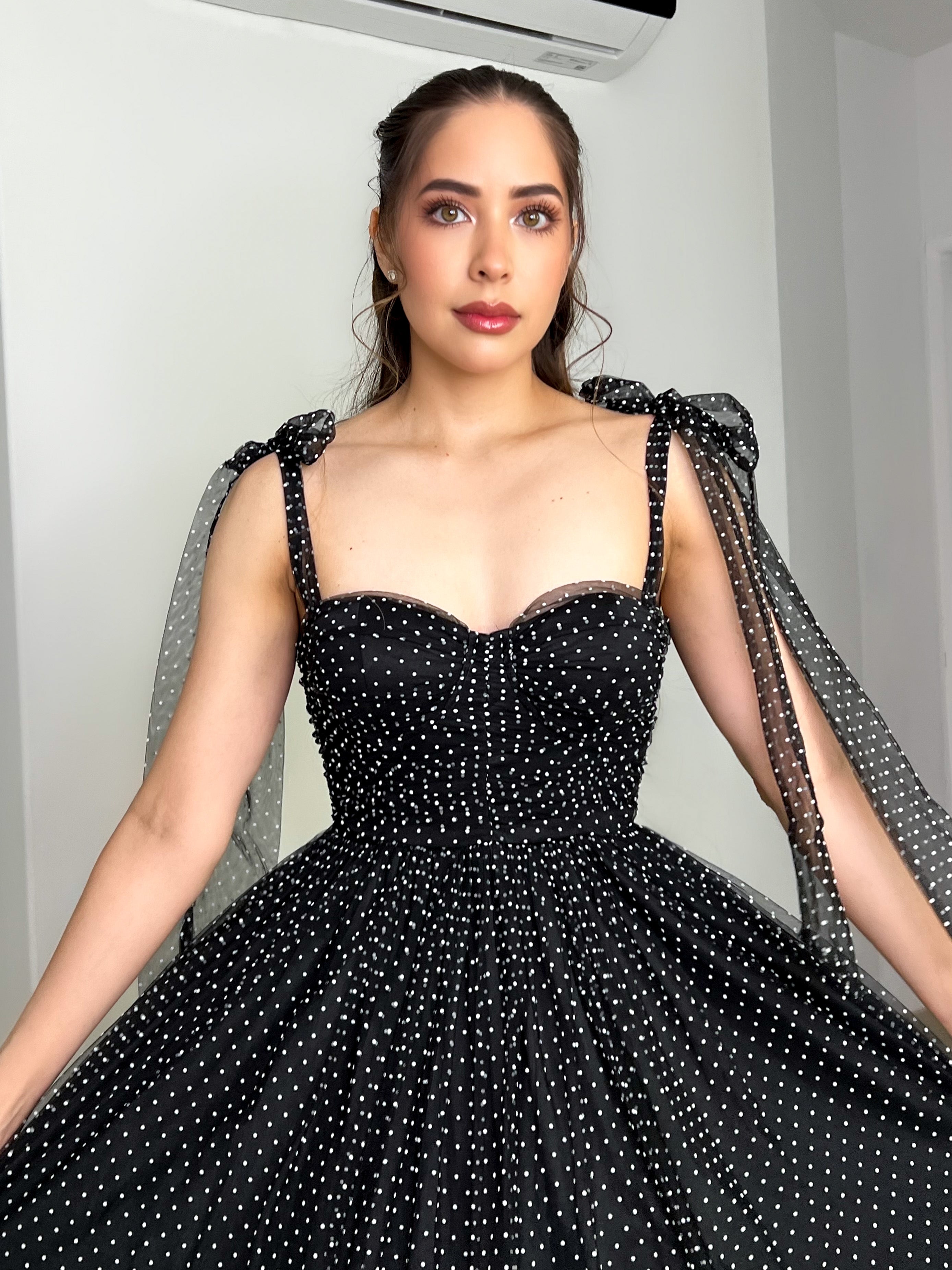 CAMILA BLACK AND WHITE DRESS