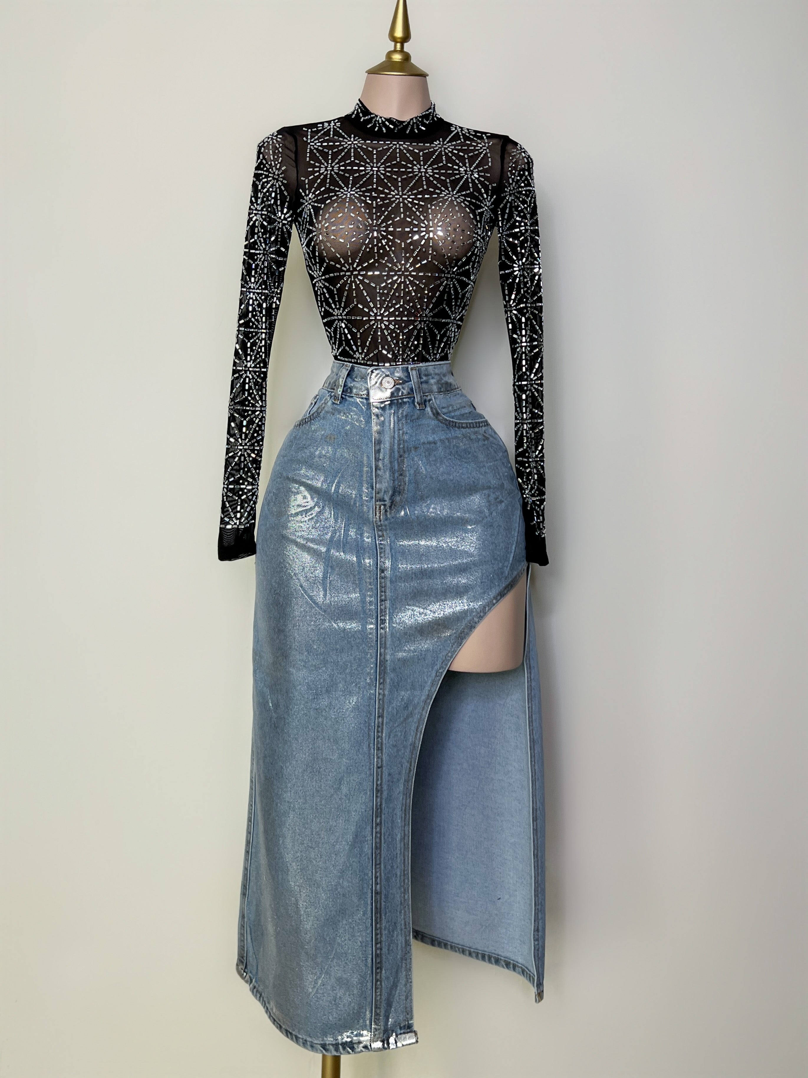 FALDA DE MEZCLILLA METALICA