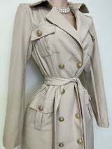 GABARDINA BEIGE CON BOTÓN