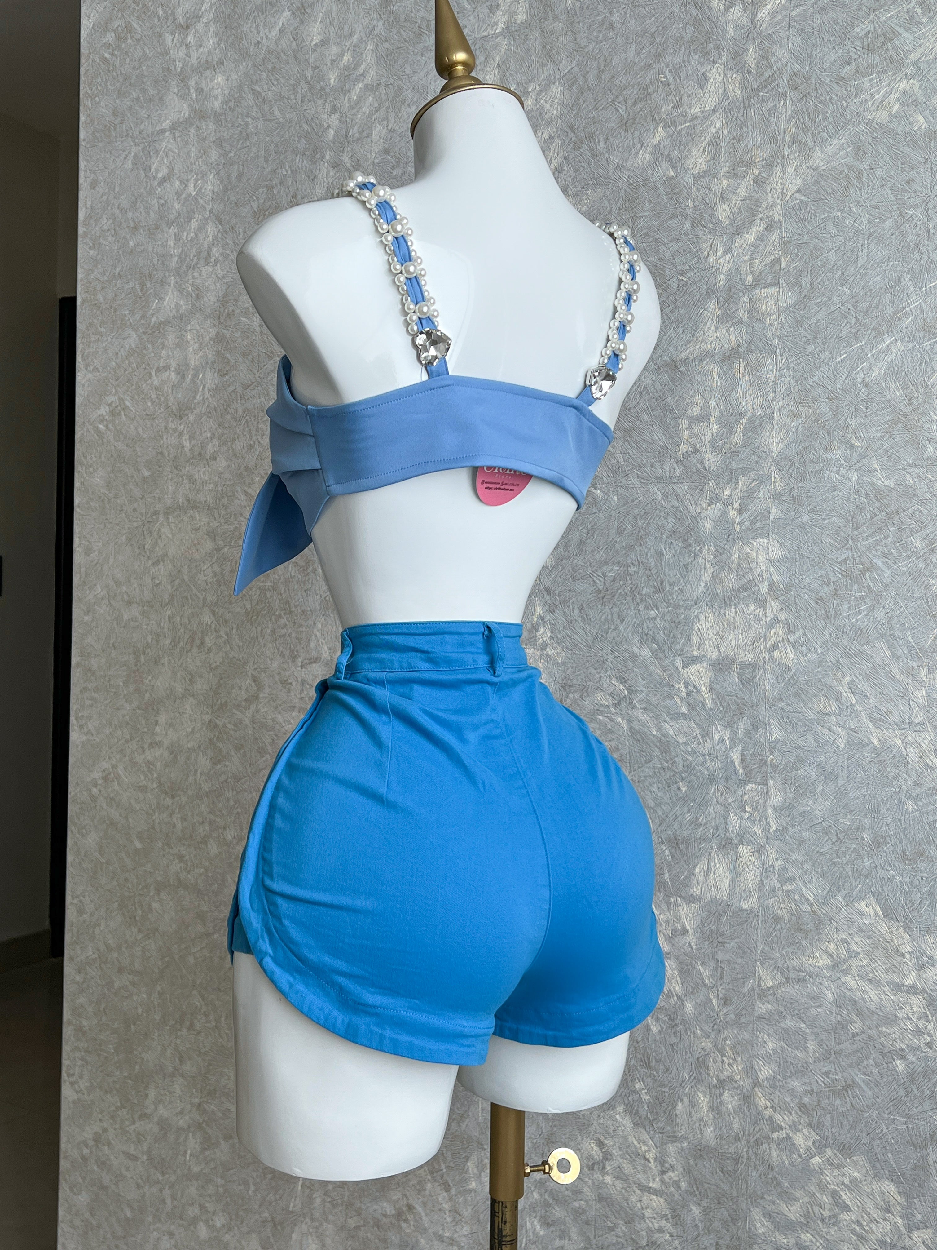 TOP AZUL CON PERLA Y PEDRERÍA