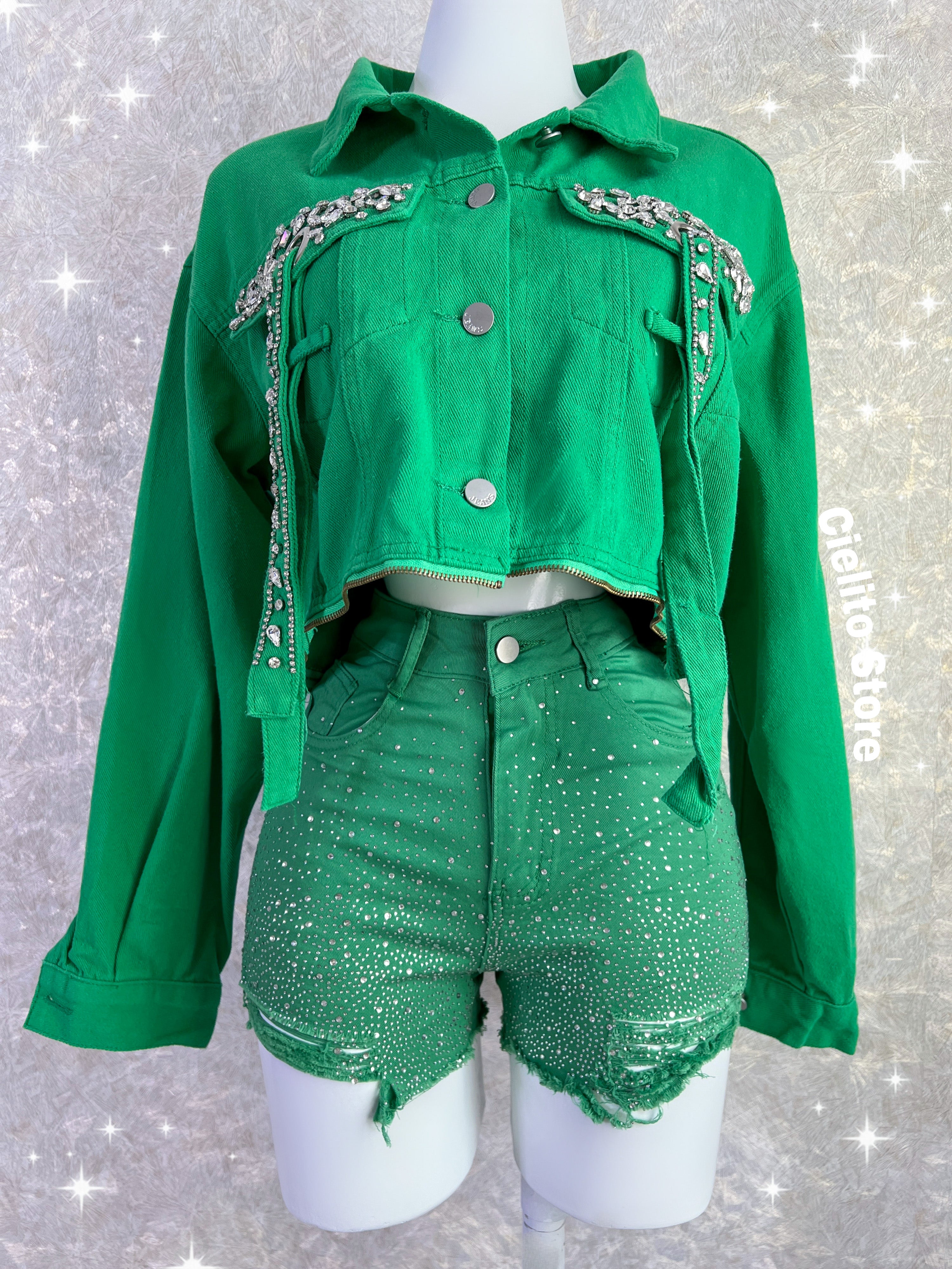 SET CHAQUETA Y SHORT VERDE