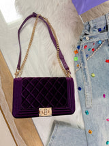 BOLSO LILA CON CORREA