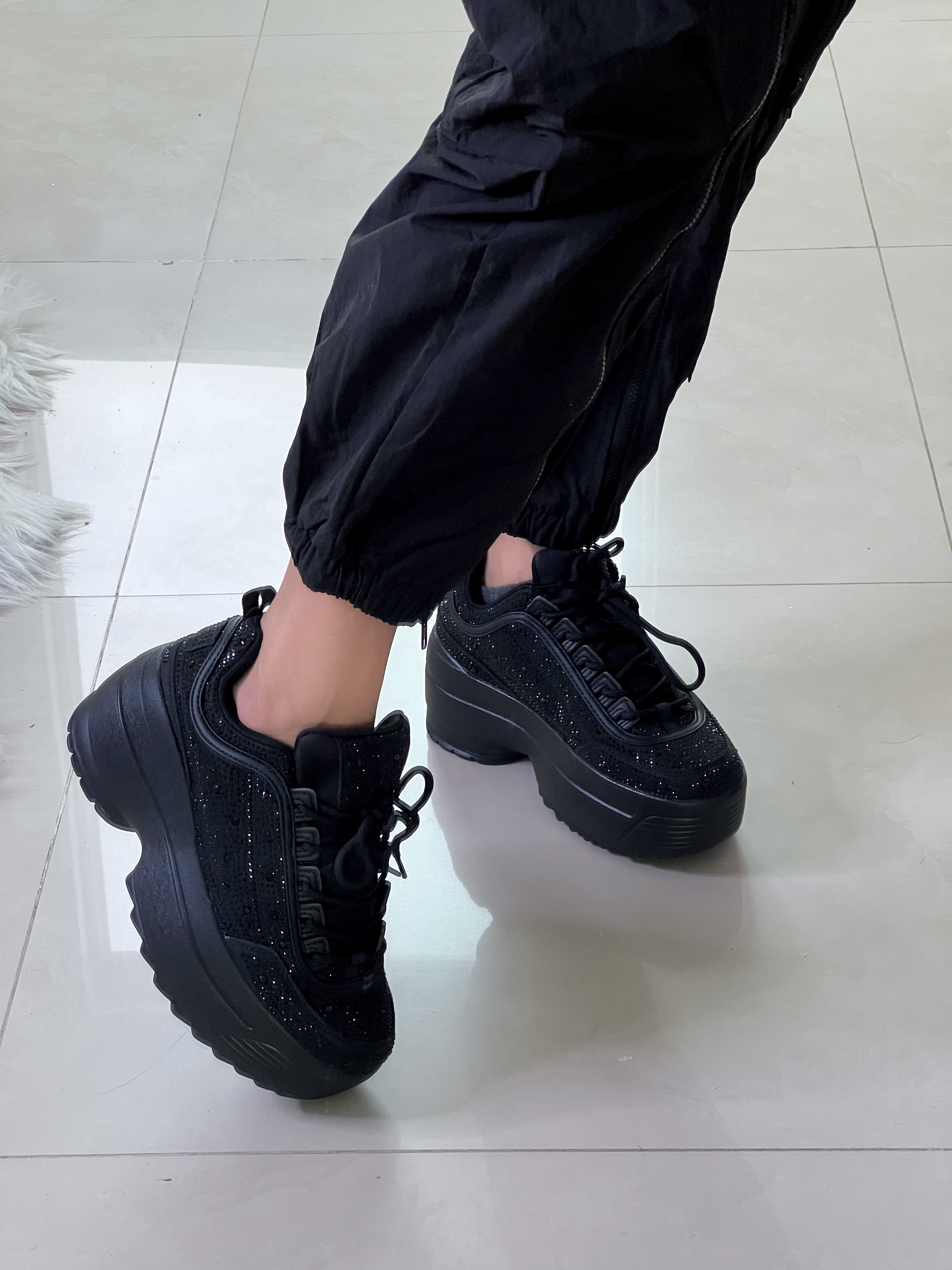 SET NEGRO PANTALÓN Y CORSET