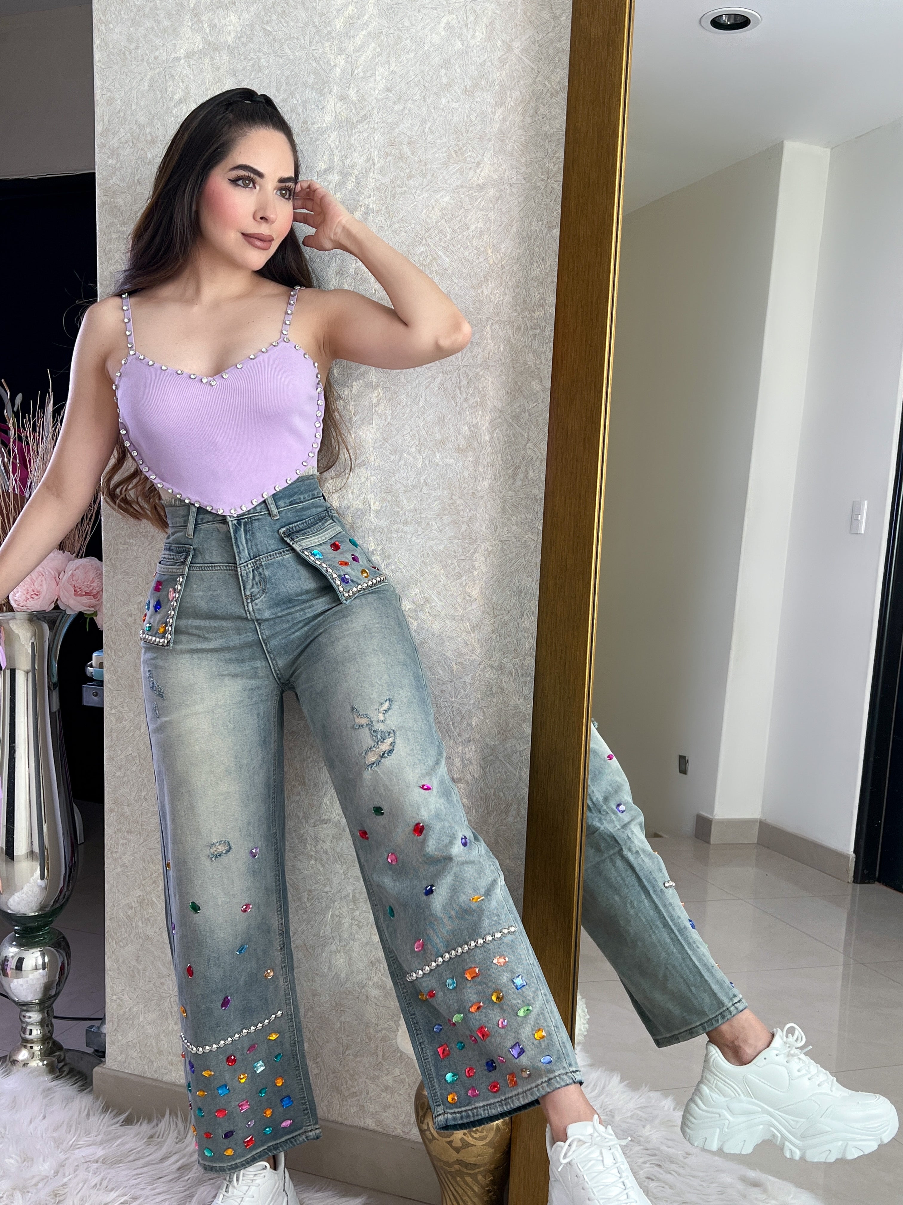 PANTALÓN CON PEDRERÍA