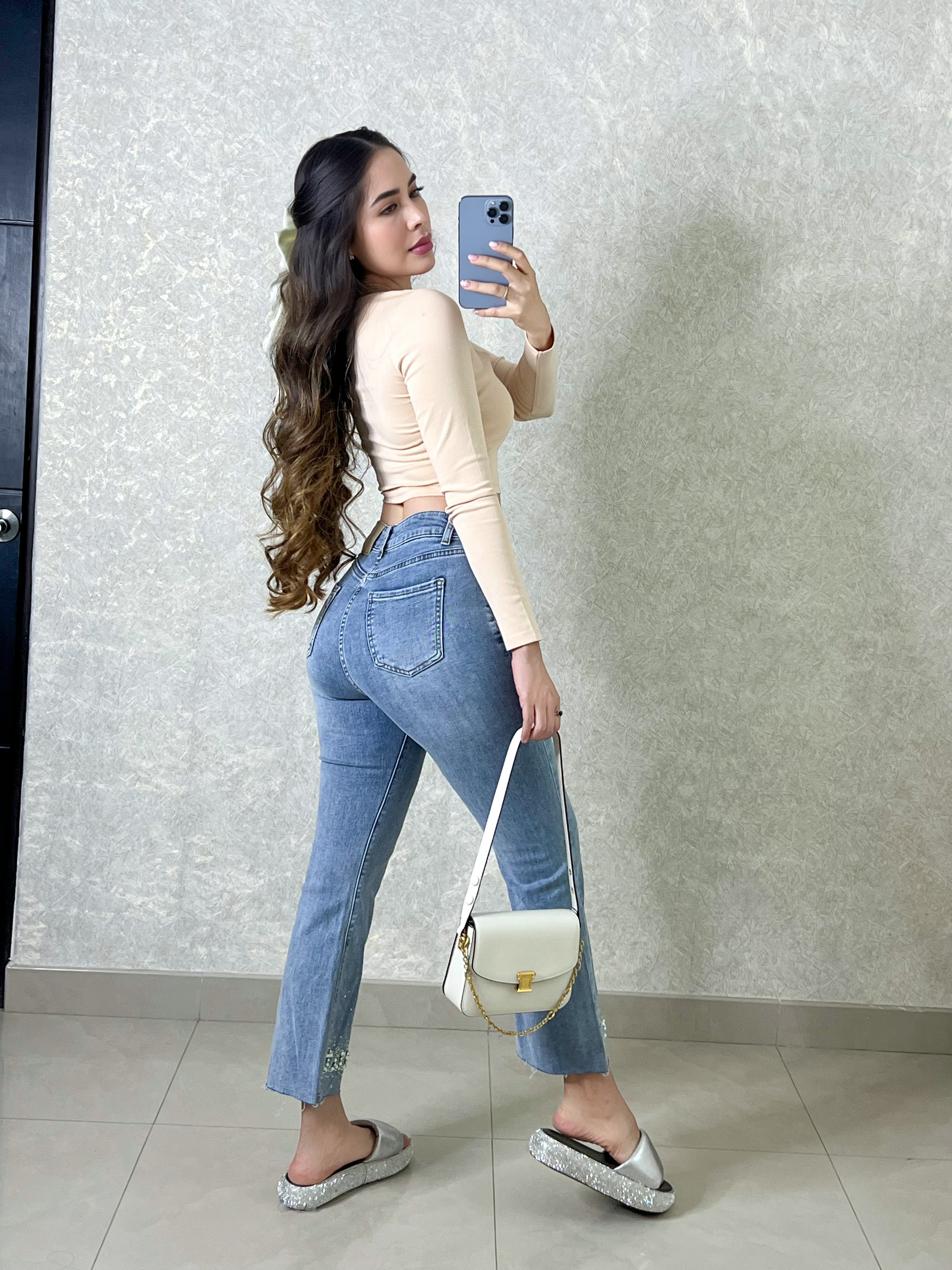 SANDALIA CON PLATAFORMA DE PEDRERÍA PLATEADA