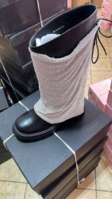 BOTÍN NEGRO CON MALLA DE PEDRERÍA