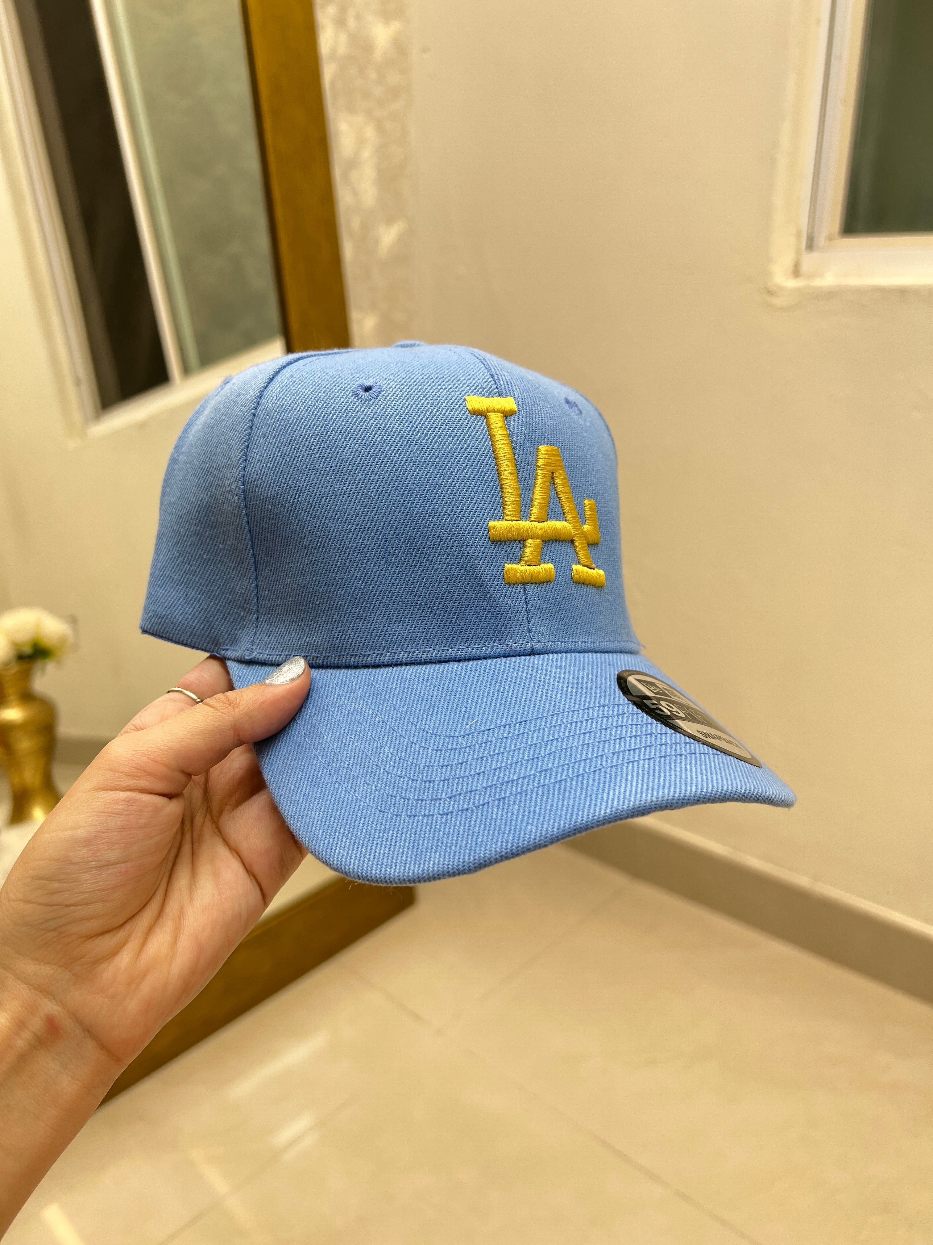 GORRA AZUL LA AMARILLA