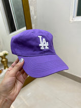 GORRA MORADA LA