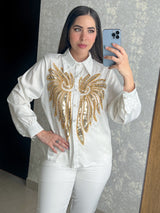 CAMISA BLANCA CON DETALLE DORADO